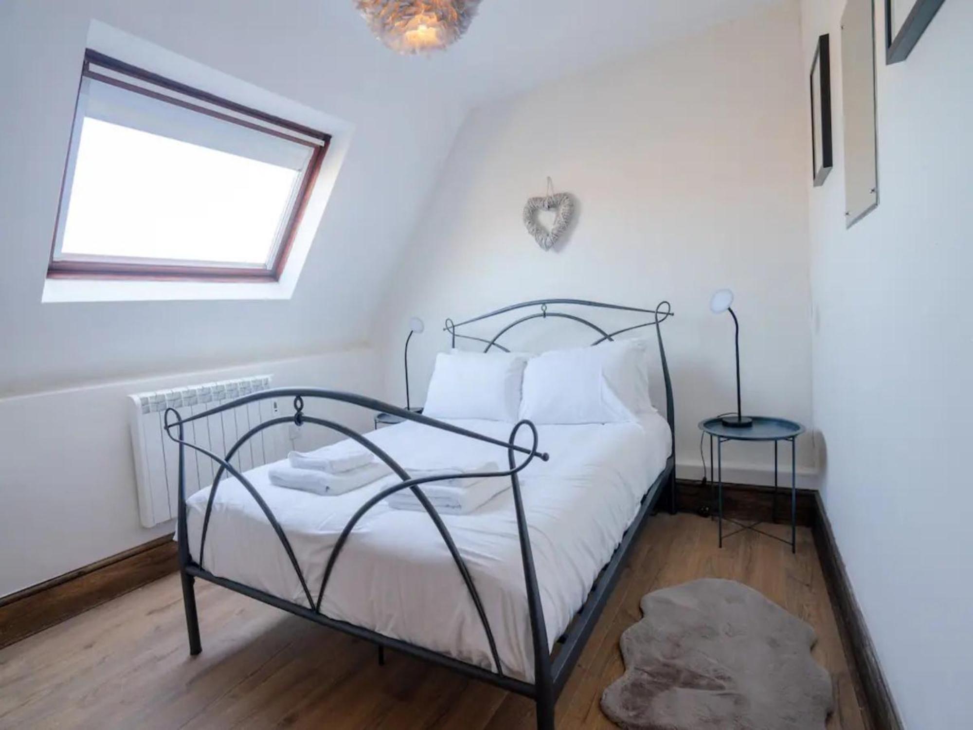 Pass The Keys Converted 17th Century Barn With Garden Parking Holiday home Cheltenham