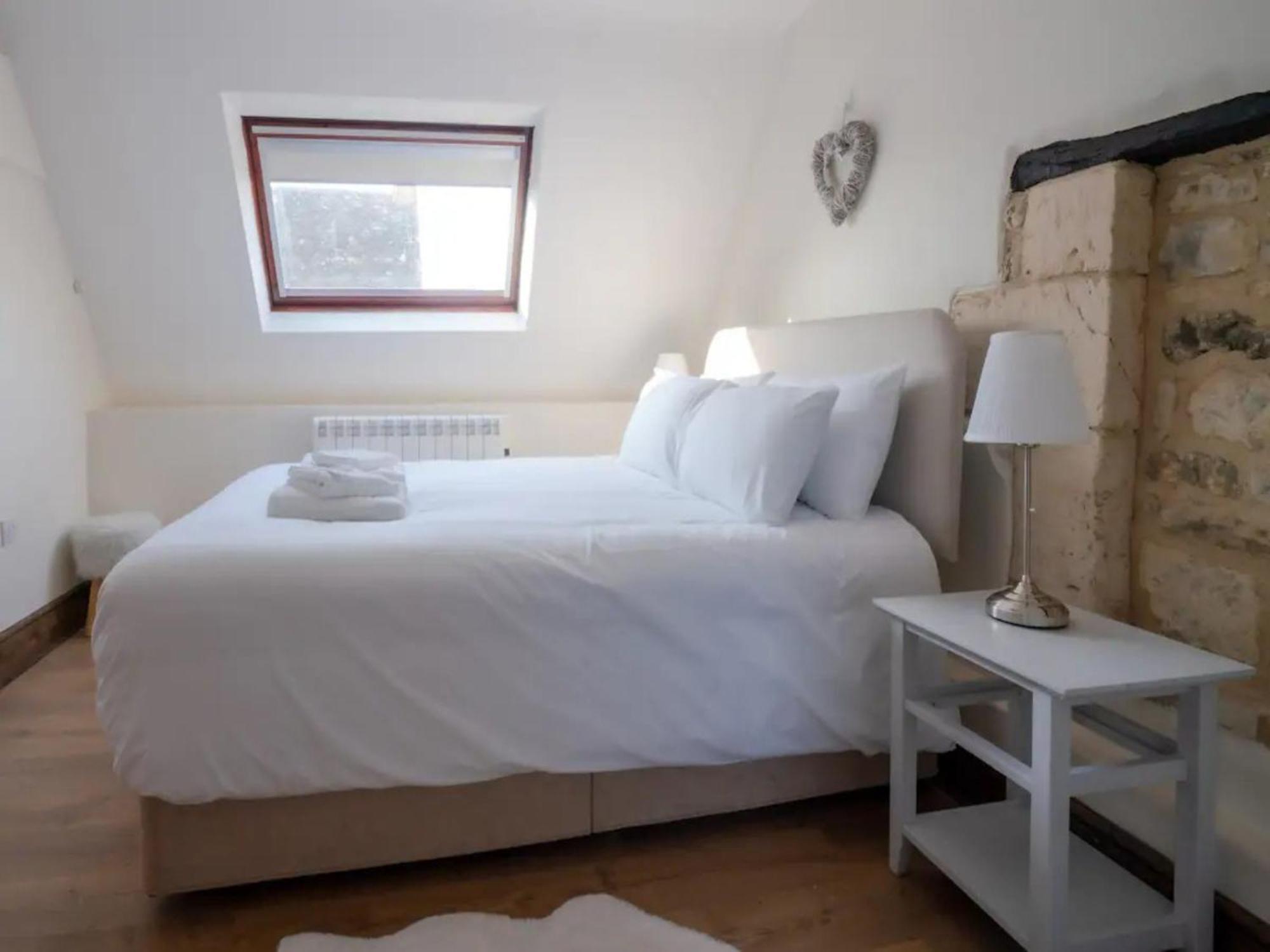 Holiday home Pass The Keys Converted 17th Century Barn With Garden Parking *