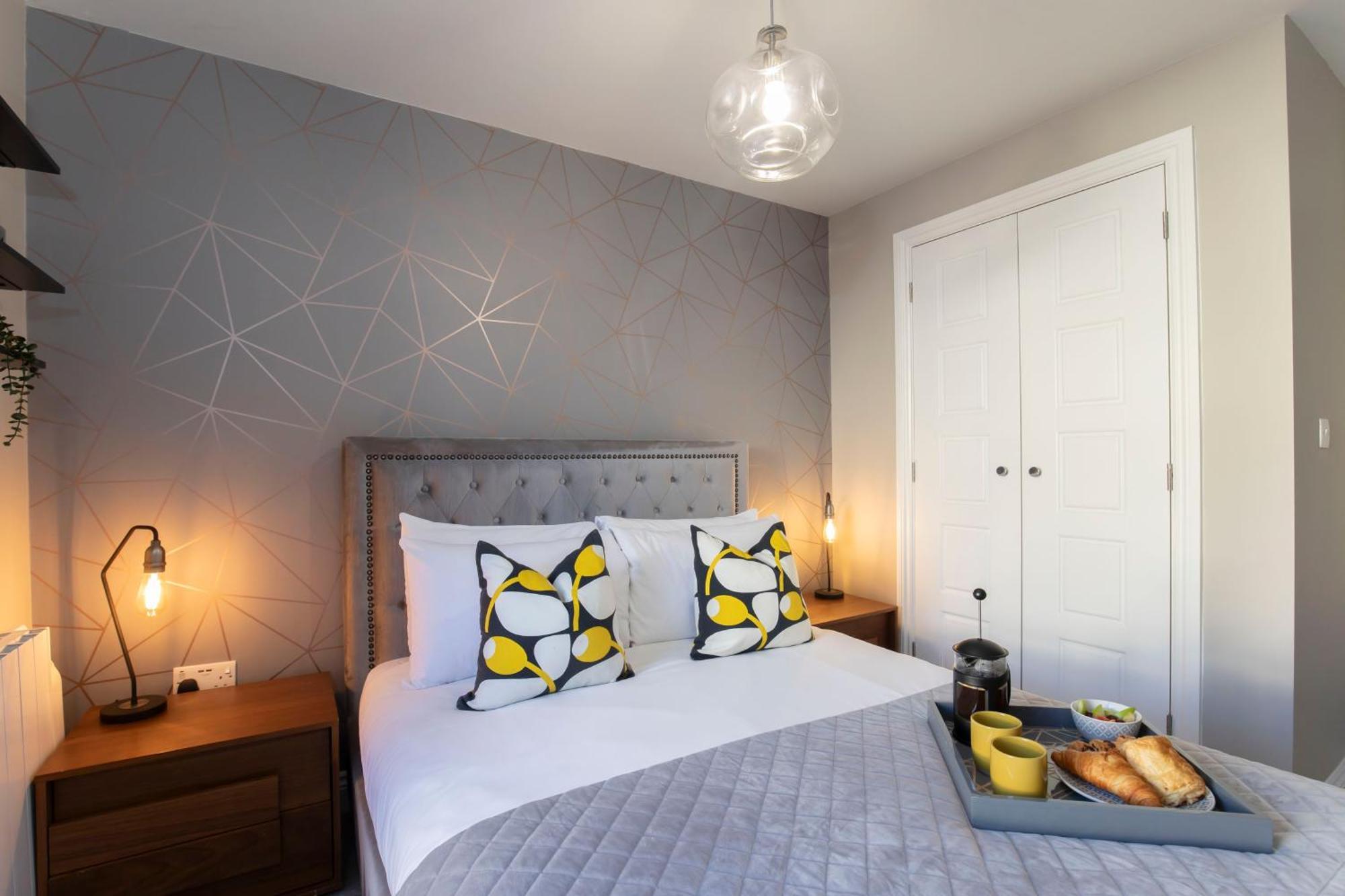 Apartment Elliot Oliver - Modern 2 Bedroom Town Centre Cheltenham