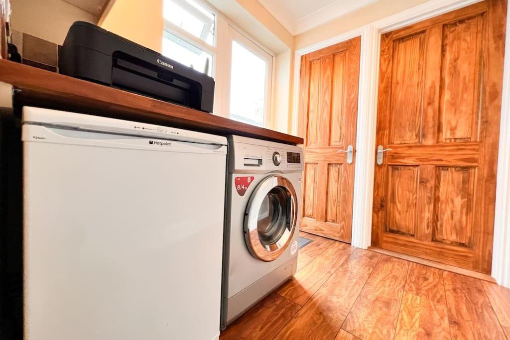 Two Bedroom Period In Tivoli Holiday home