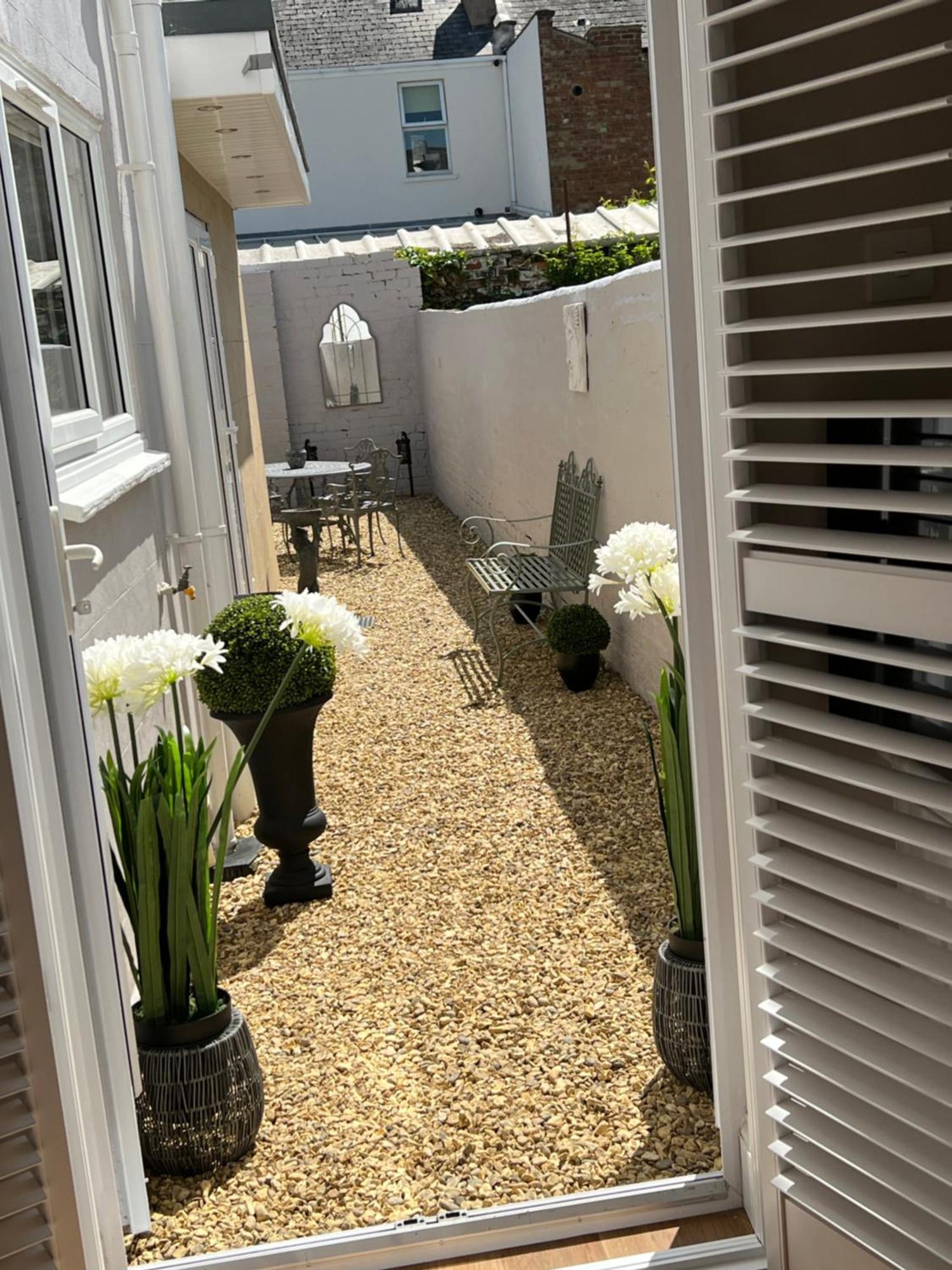 The Lily Pad - Townhouse, A Short Walk To Town Center And Racecourse Holiday home *