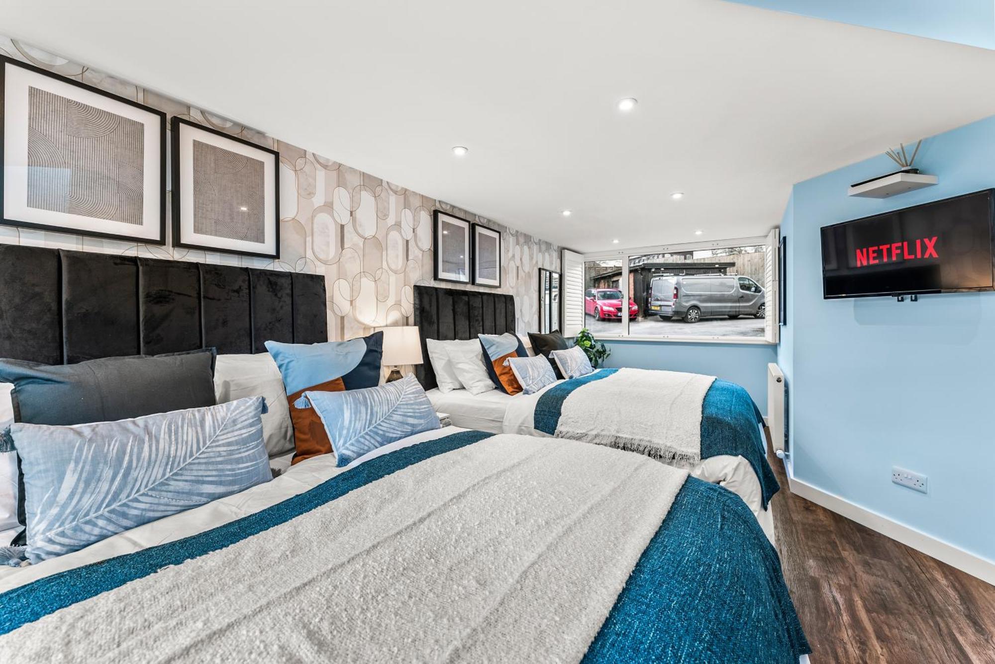 Elegant Retreat In Cheltenham - Garden & Parking Included * Cheltenham