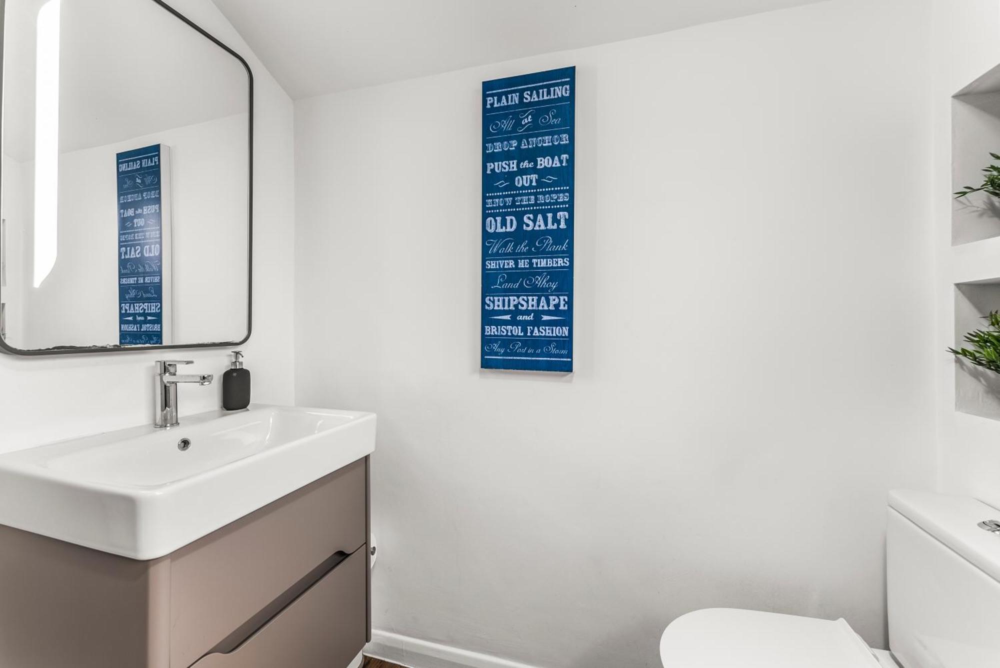 Holiday home Elegant Retreat In Cheltenham - Garden & Parking Included Cheltenham