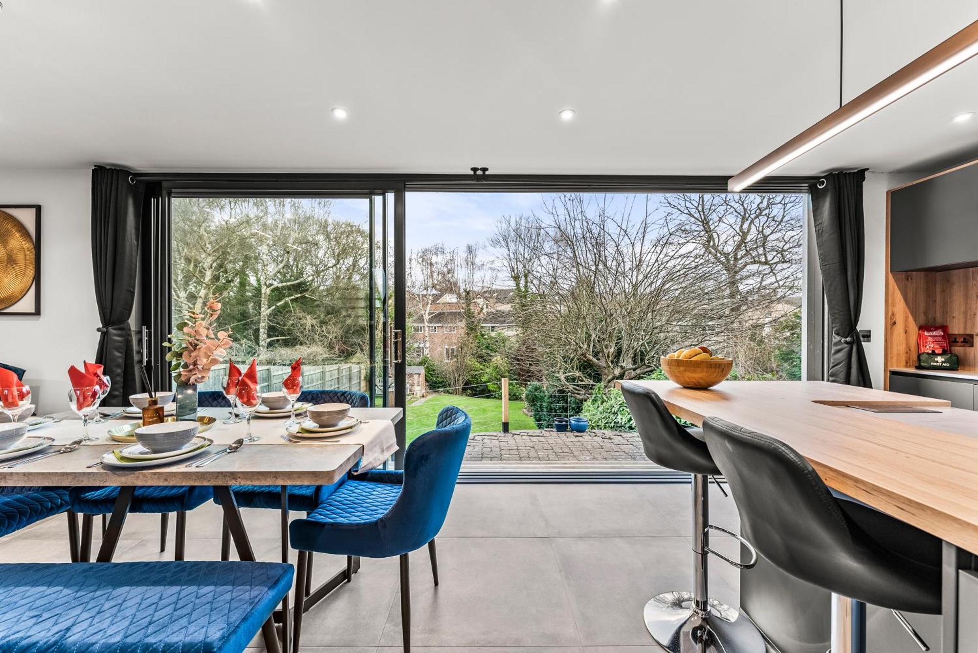 Holiday home Elegant Retreat In Cheltenham - Garden & Parking Included Cheltenham