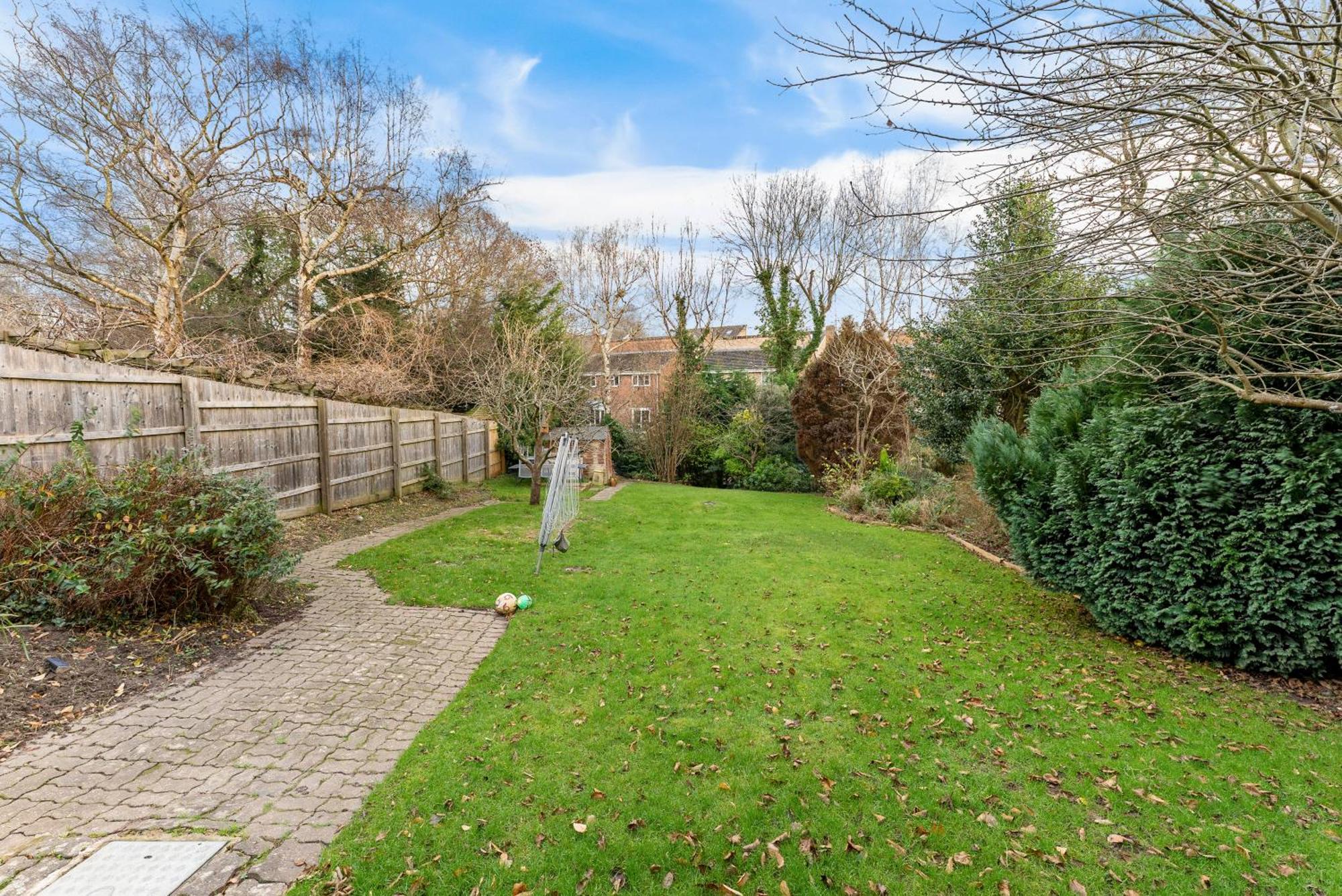 Holiday home Elegant Retreat In Cheltenham - Garden & Parking Included