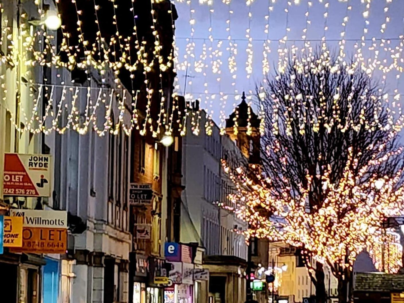 La Casa Rosa - Free Parking Close To Racecourse * Cheltenham