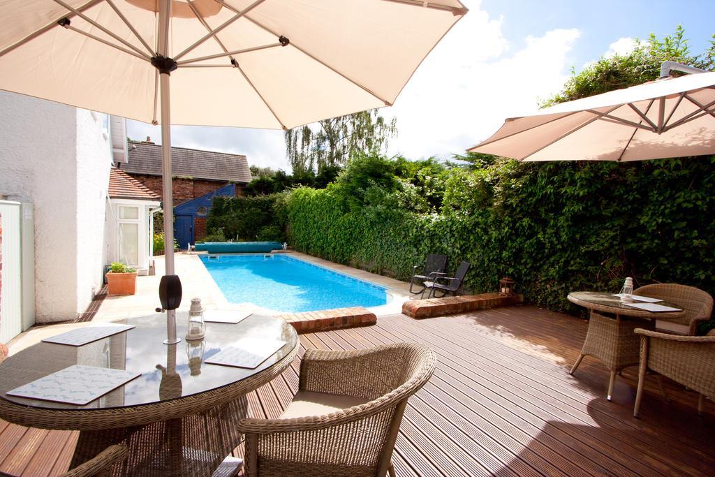 The Walnut Store Bed & Breakfast Cheltenham
