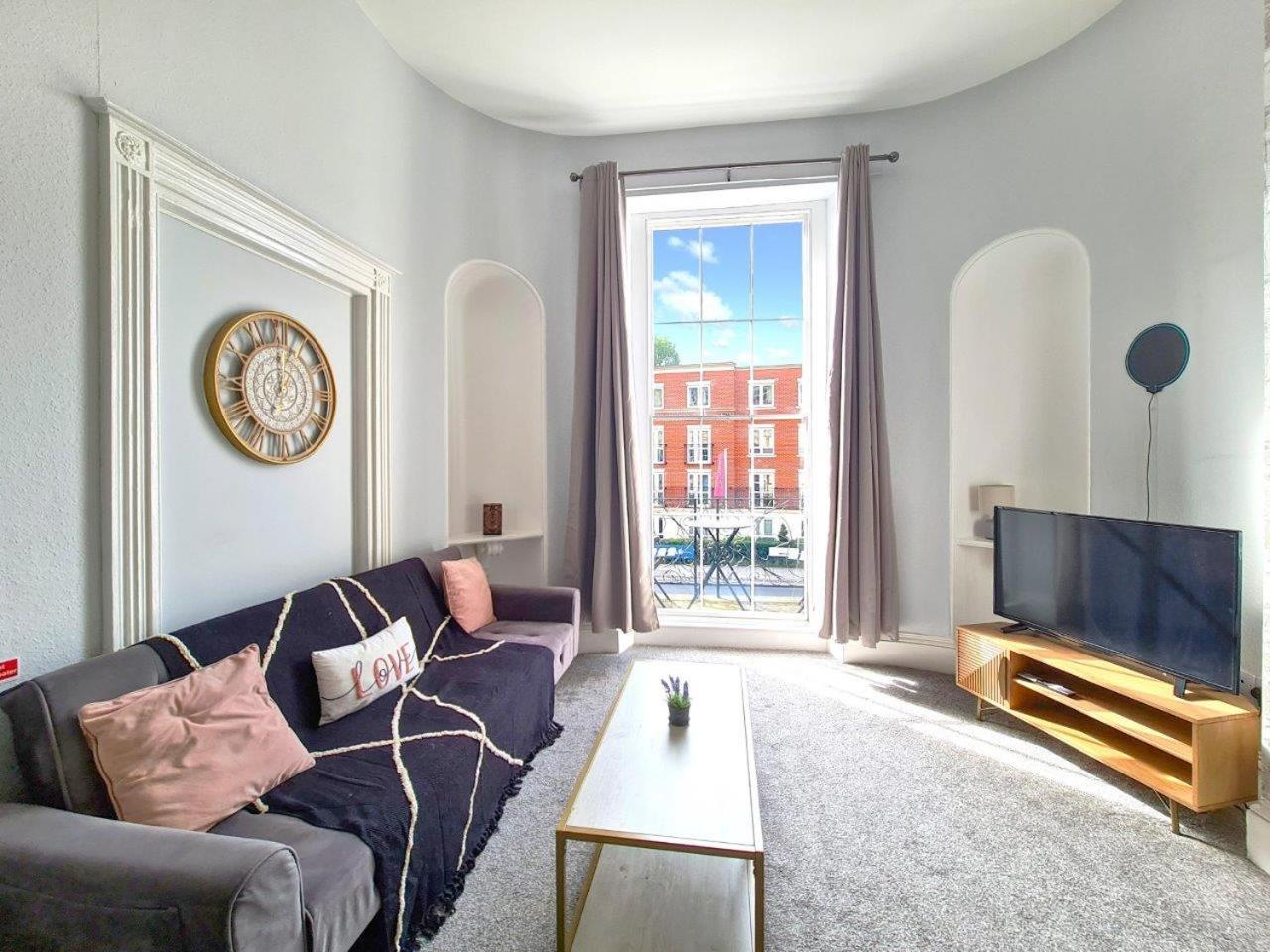 Margaret's Terrace By Fortuna Apartment