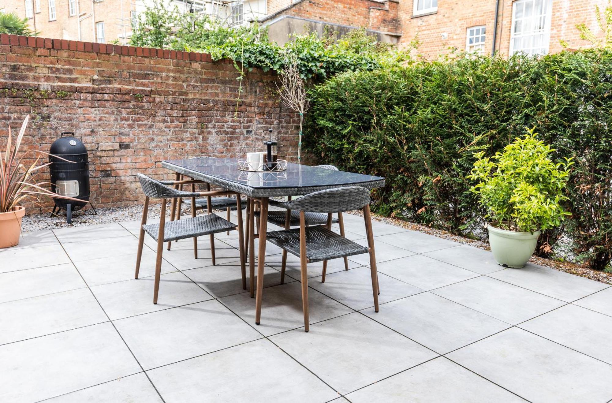 Elizabeth Mews - By Luxury Holiday home Cheltenham
