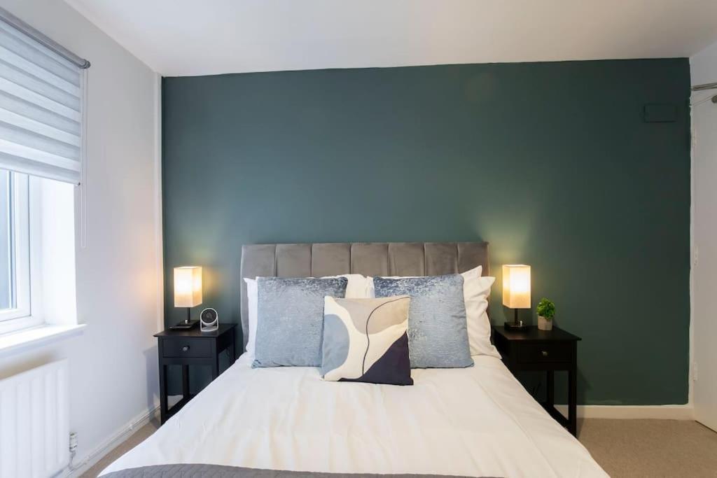 The Races, Portland Place. Apartamento *