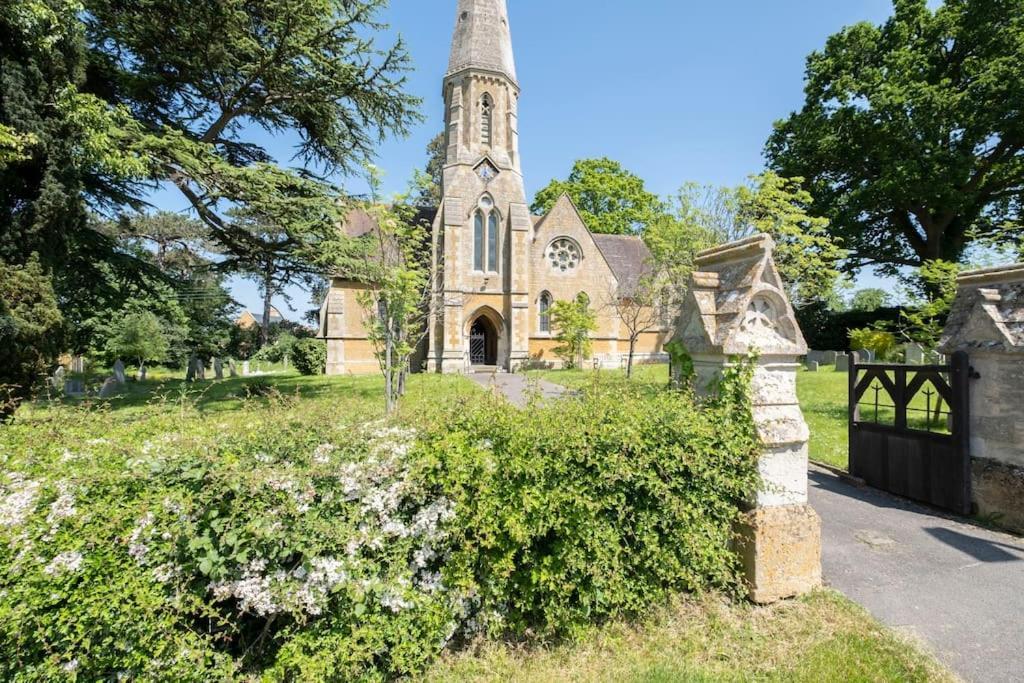Magnificent 3-bedroom With Swim * Cheltenham