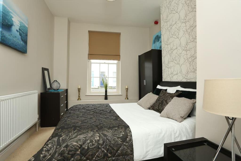 In The Heart Of Cheltenham/ Parking Apartamento Cheltenham