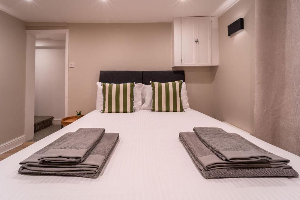 Holiday home Elegant 3 Bedroom In The Centre Of Cheltenham