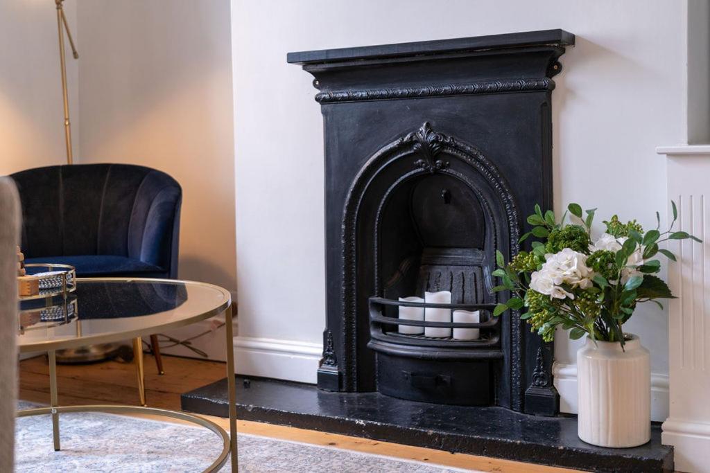 Elegant 3 Bedroom In The Centre Of * Cheltenham