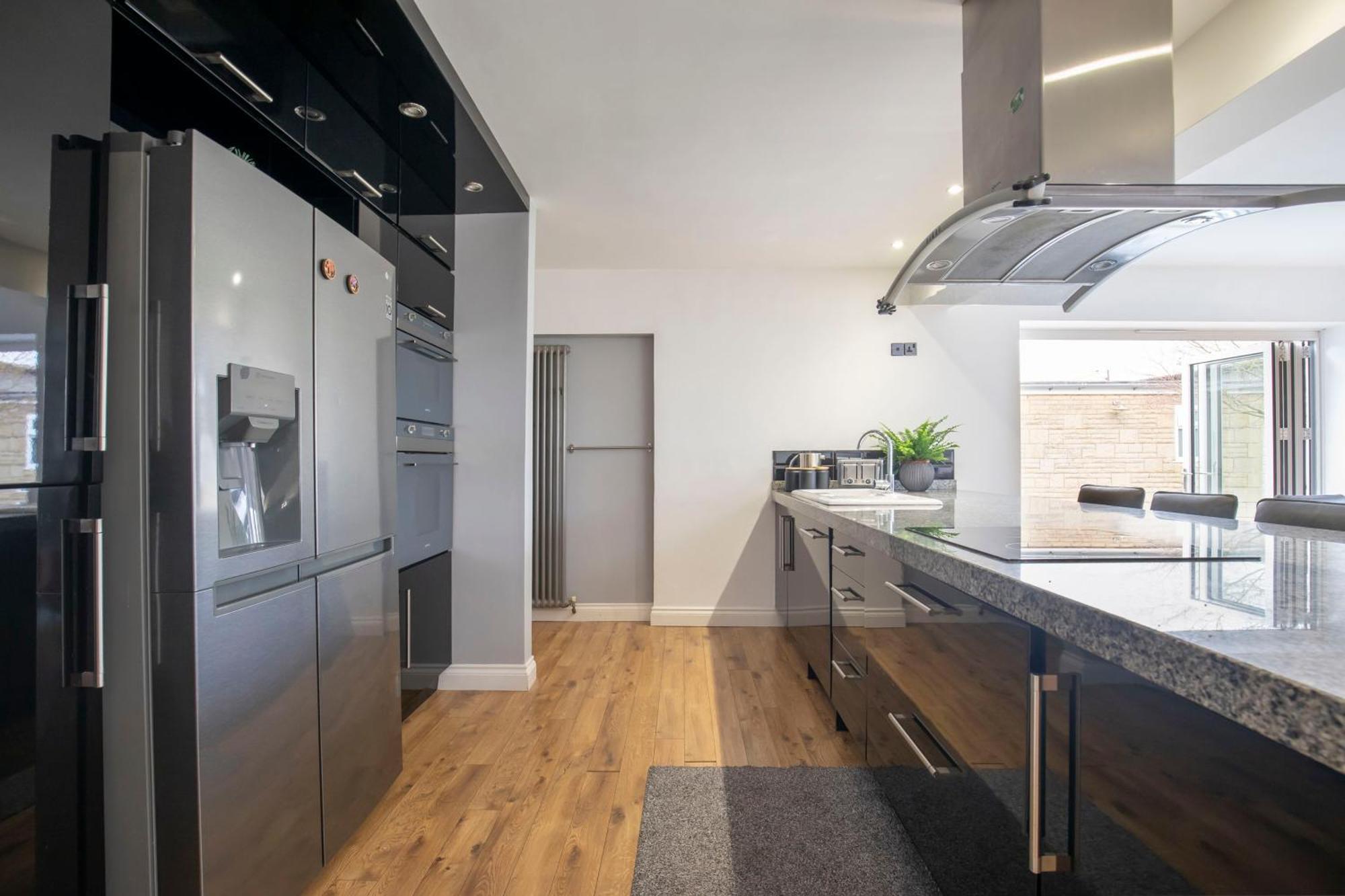 Stunning 3 Bed 2 Bath Detached Village *