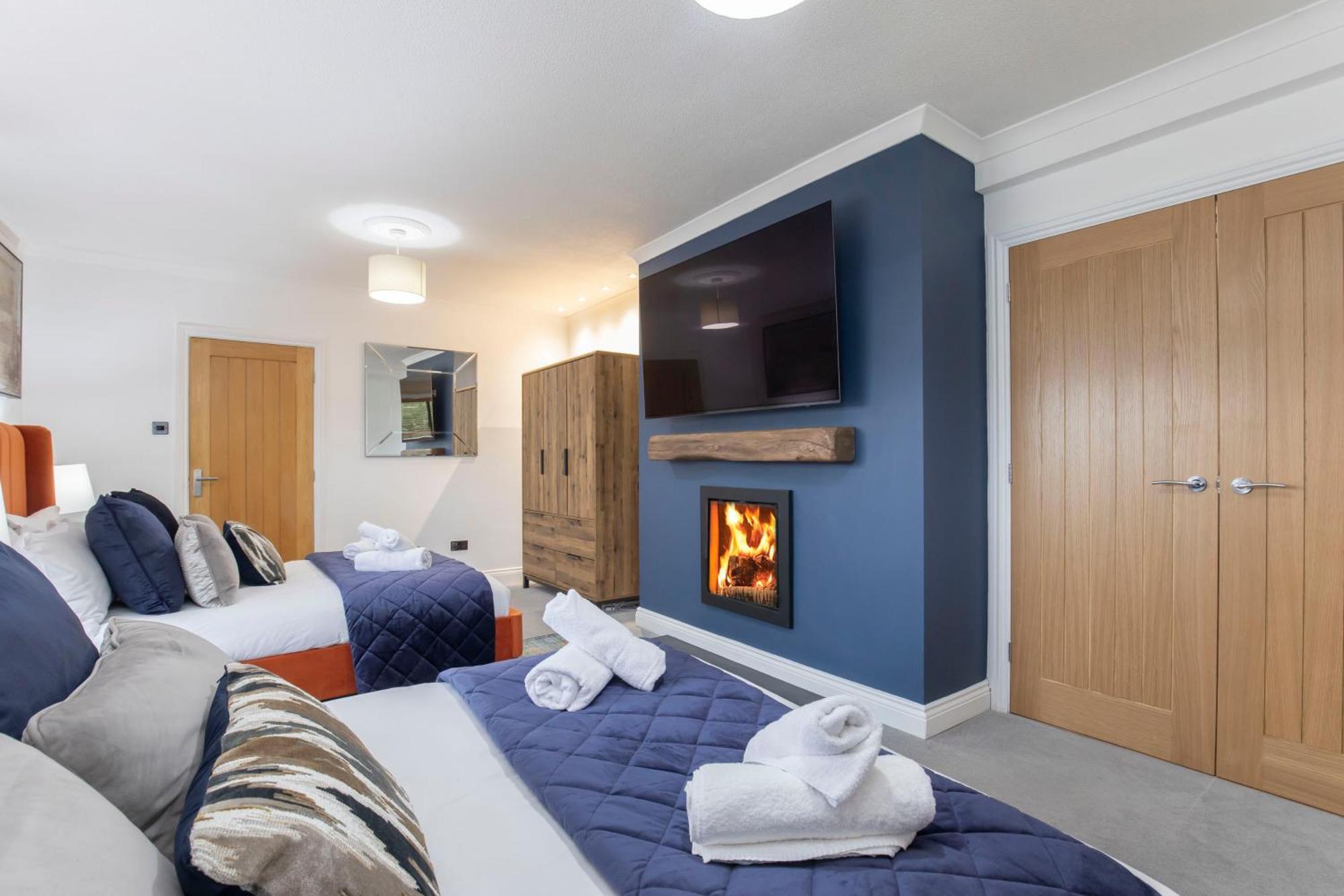 Stunning 3 Bed 2 Bath Detached Village Holiday home