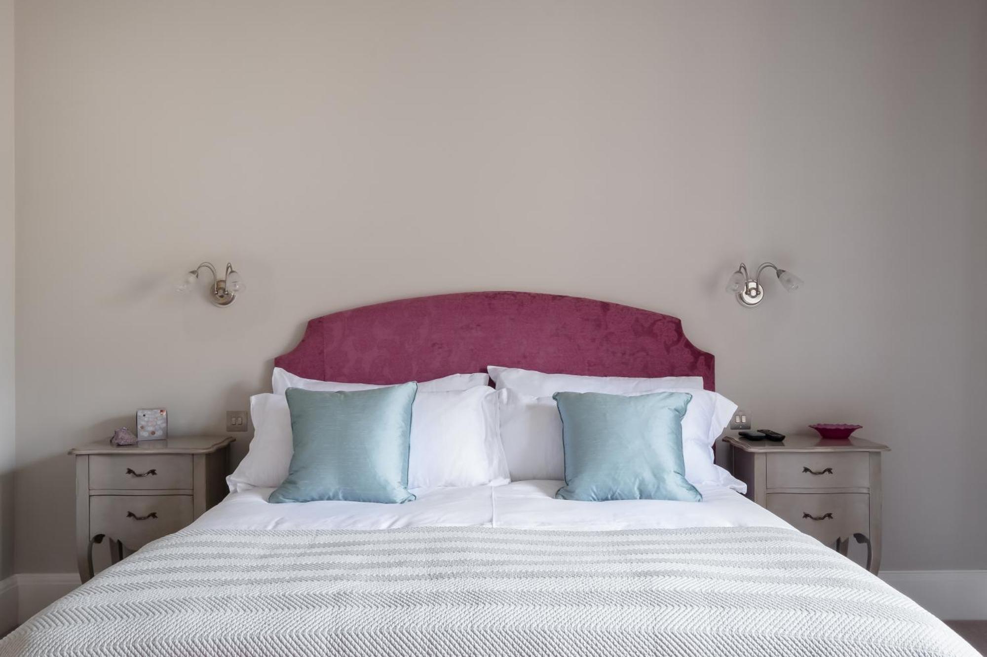 The At Winchcombe By Birch * Cheltenham