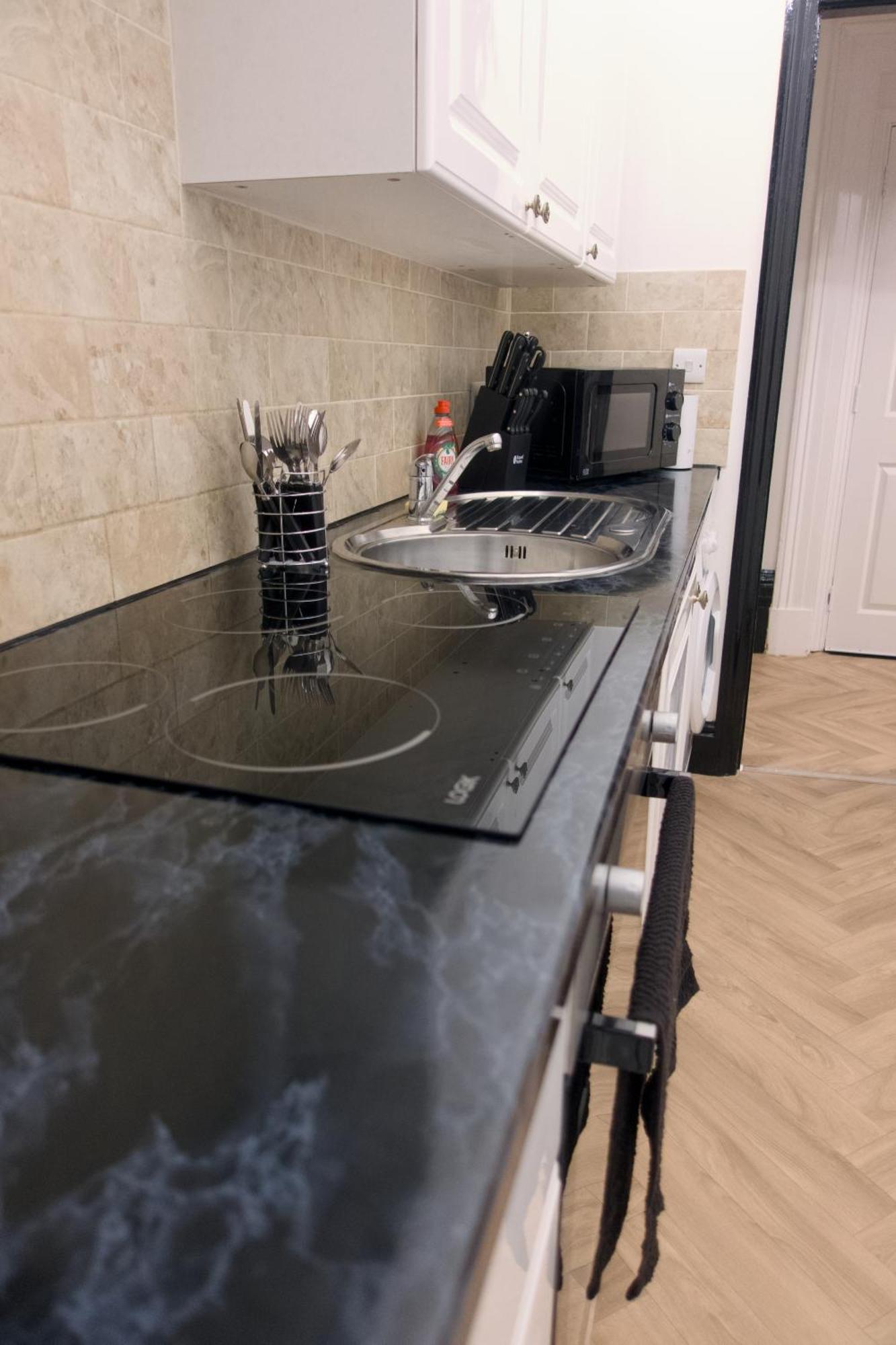 1 Bedroom - The Onyx Apartment