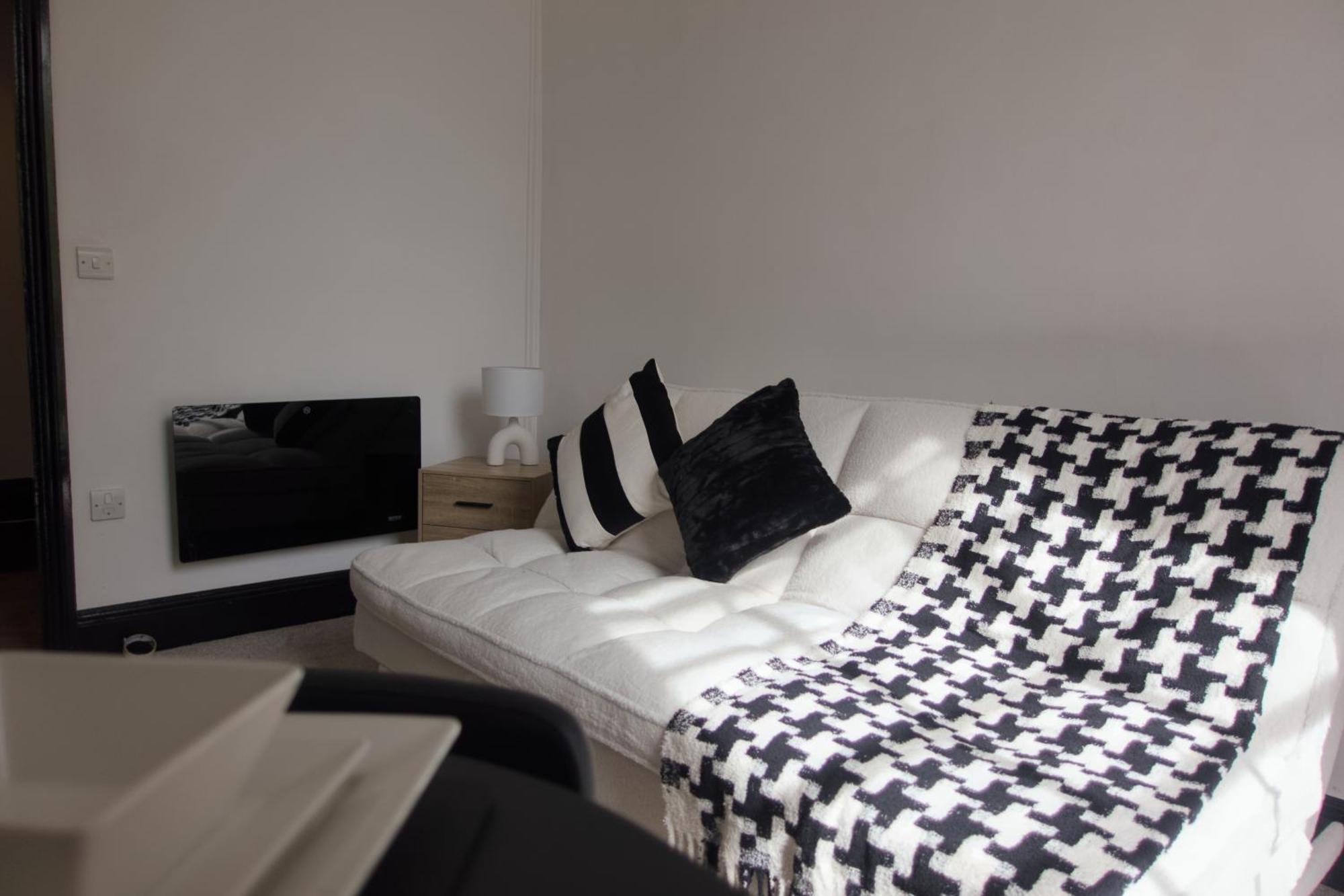 1 Bedroom - The Onyx *