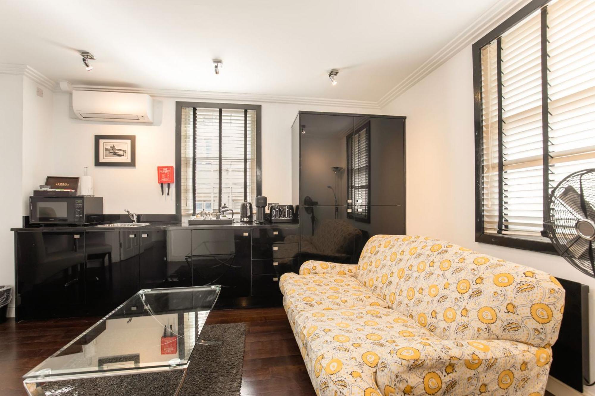 Strozzi Palace By Mansley * Cheltenham