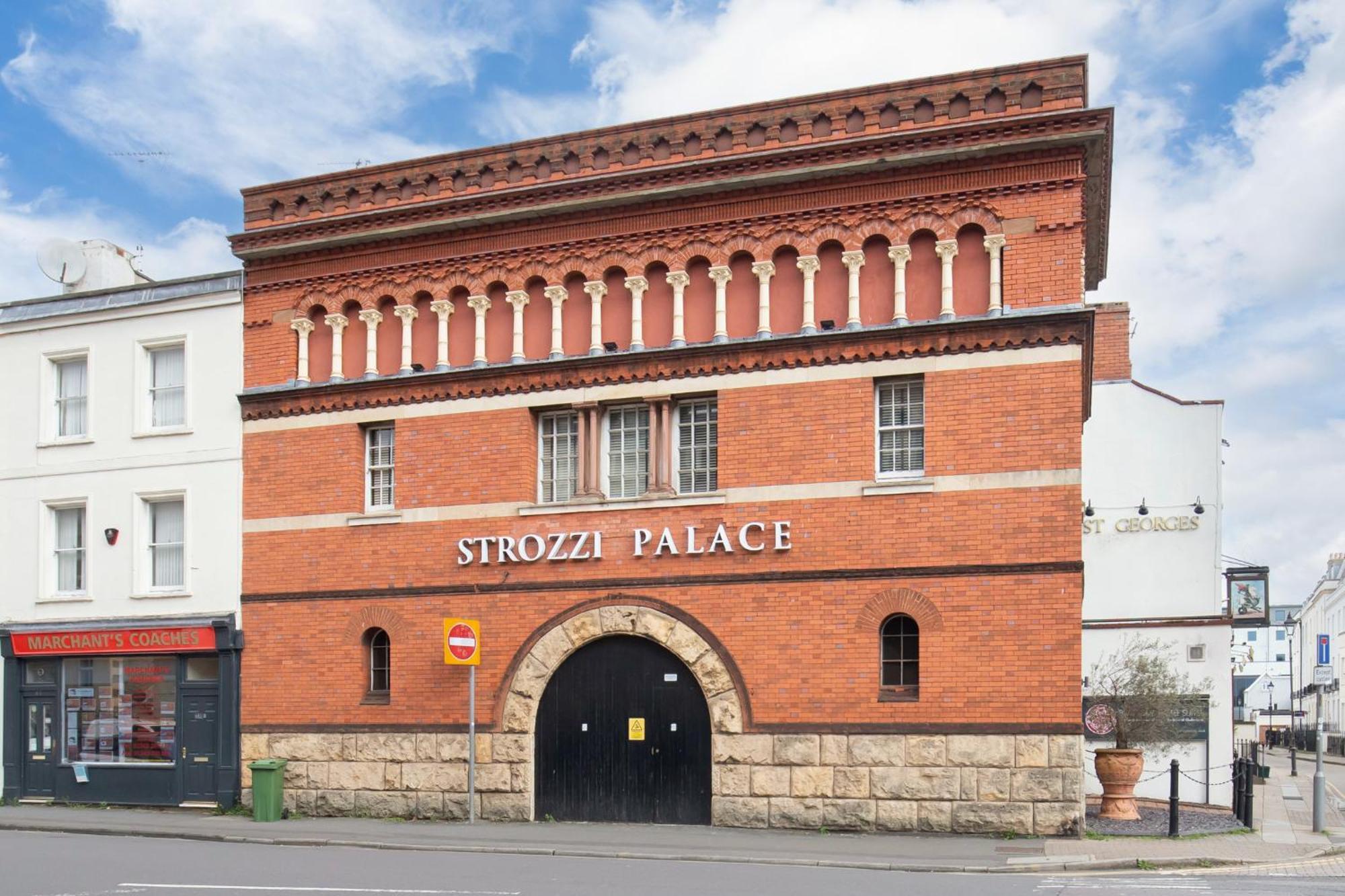 Strozzi Palace By Mansley Apartment Cheltenham