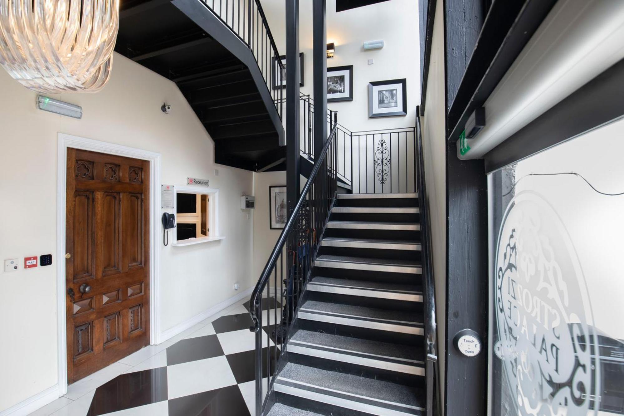 Strozzi Palace By Mansley Apartment