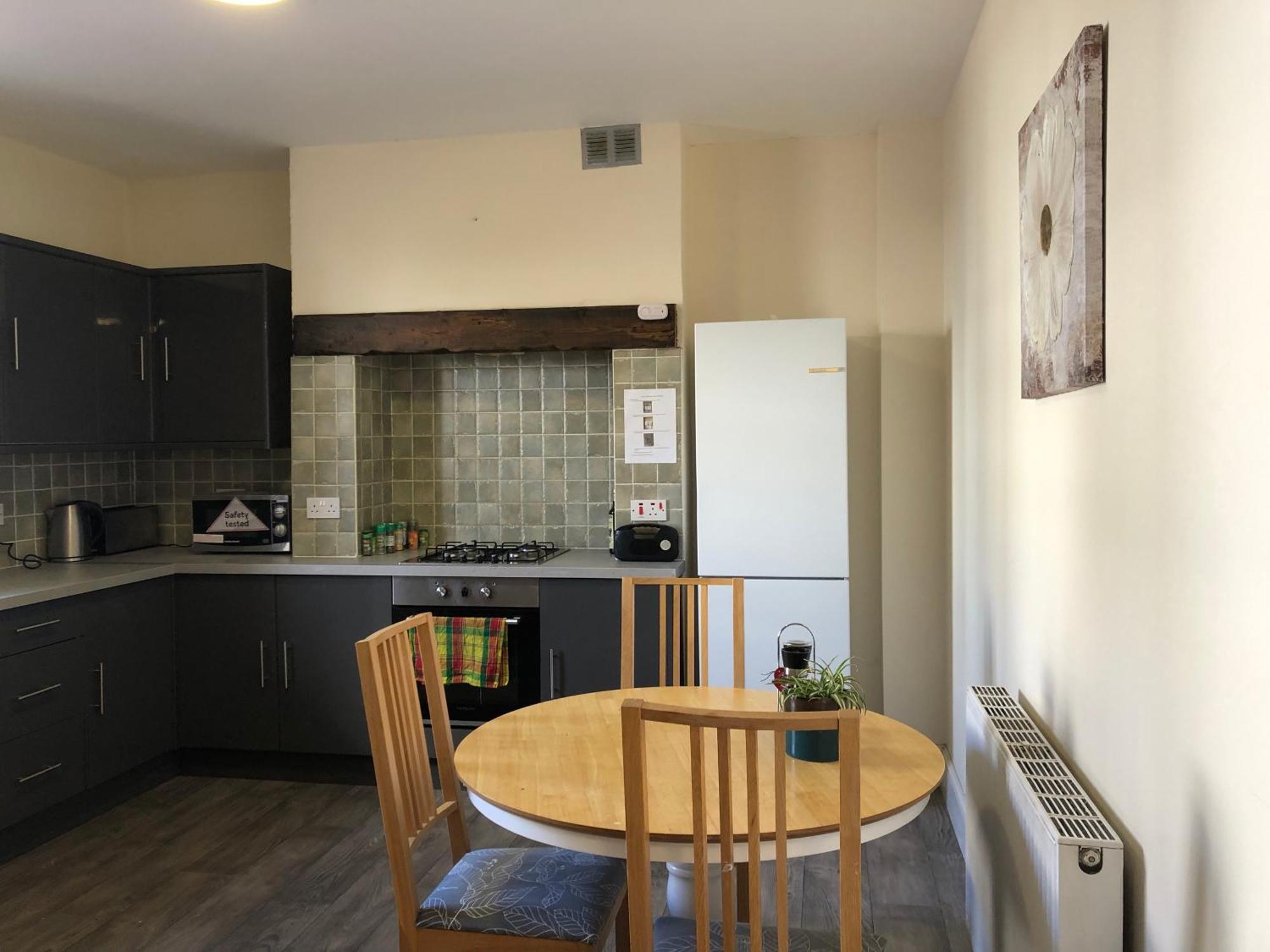 Homestay Comfortable Away From Home, Town Centre, Free Parking,multiple
