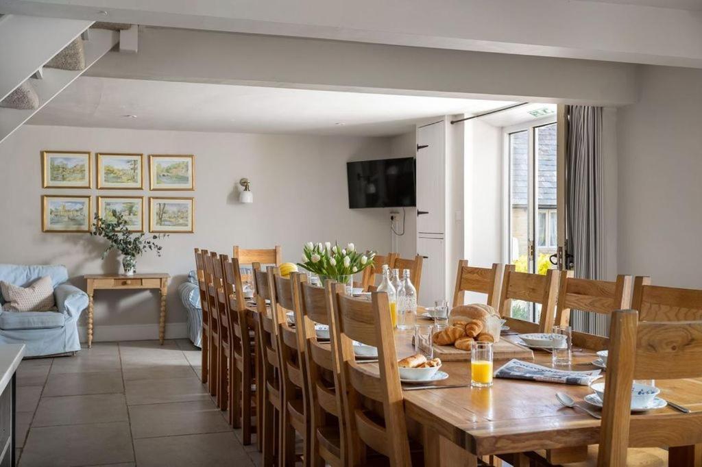 Stanway House, 8 Bedroom, 8 Bath Holiday home