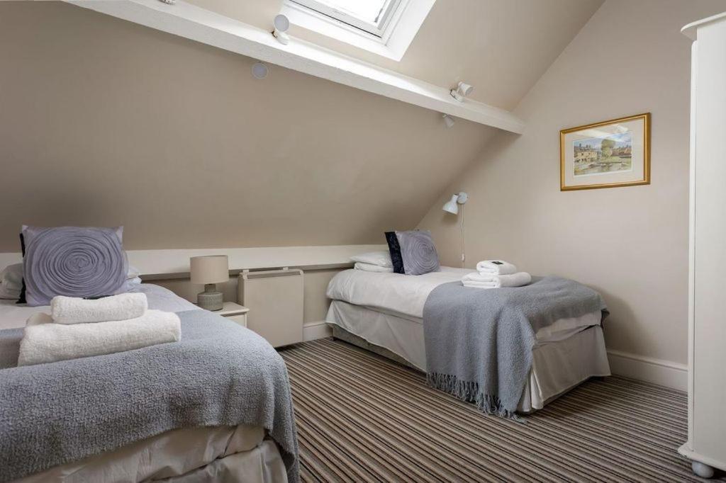Stanton House, 6 Bedroom, 5 Bath Holiday home *