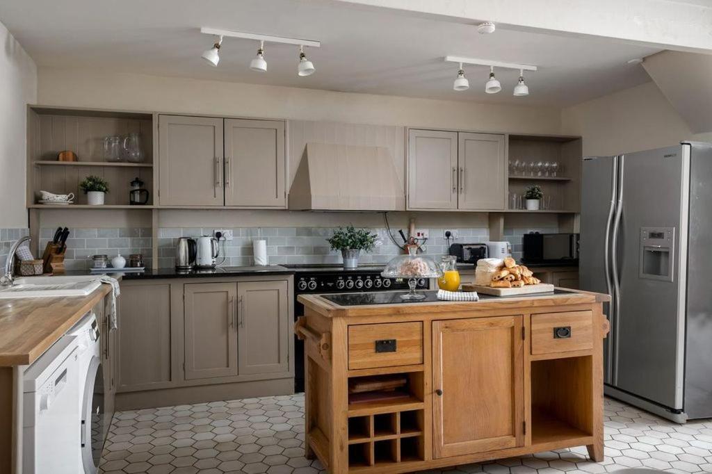 Holiday home Stanton House, 6 Bedroom, 5 Bath *