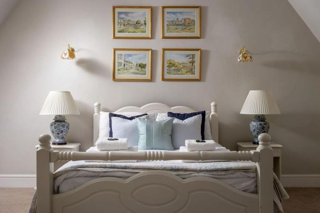 Broadway House, 7 Bedroom, 6 Baths Holiday home