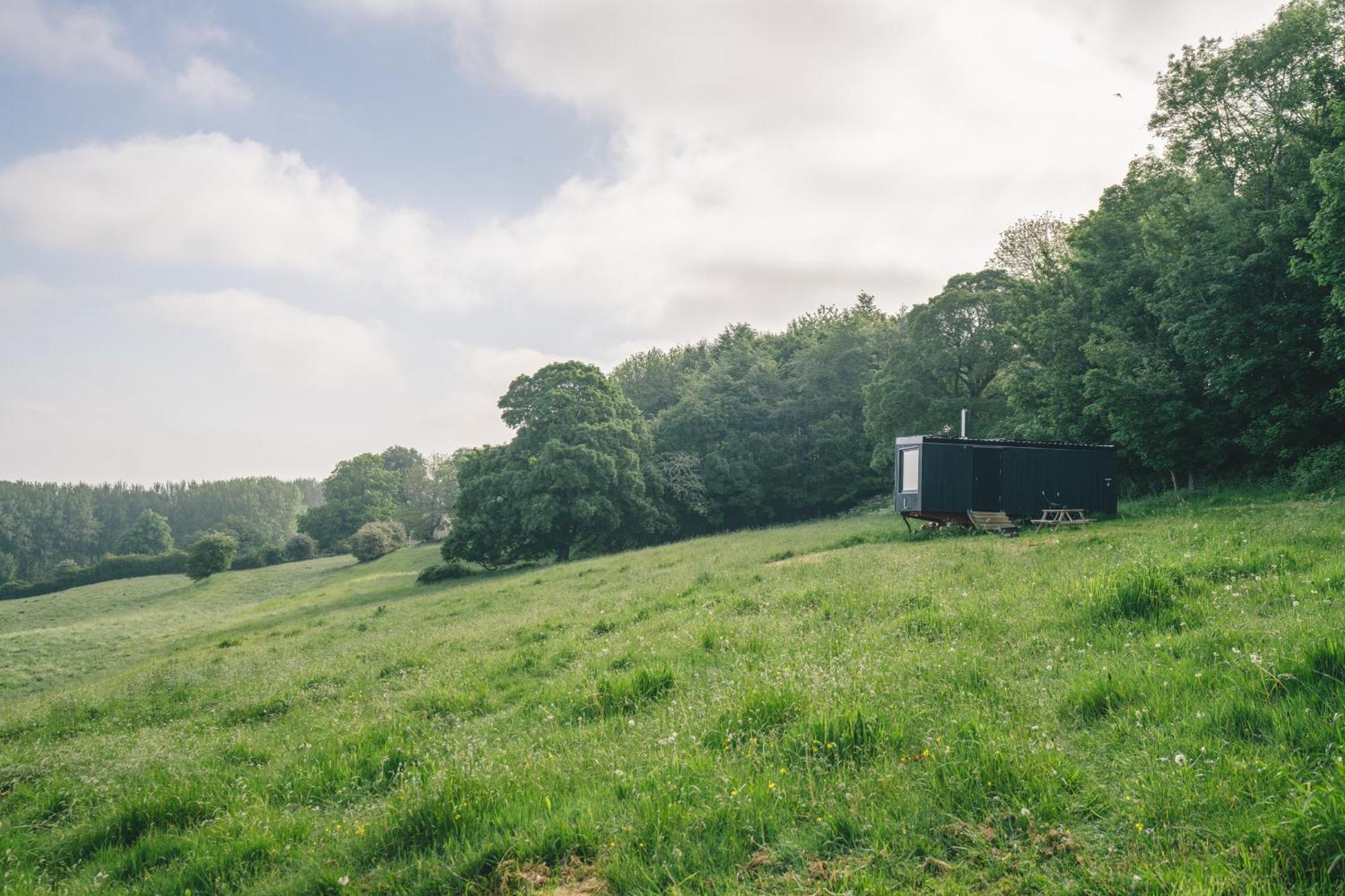 Offgrid Tiny W/ Spectacular View Of Cotswolds Holiday home