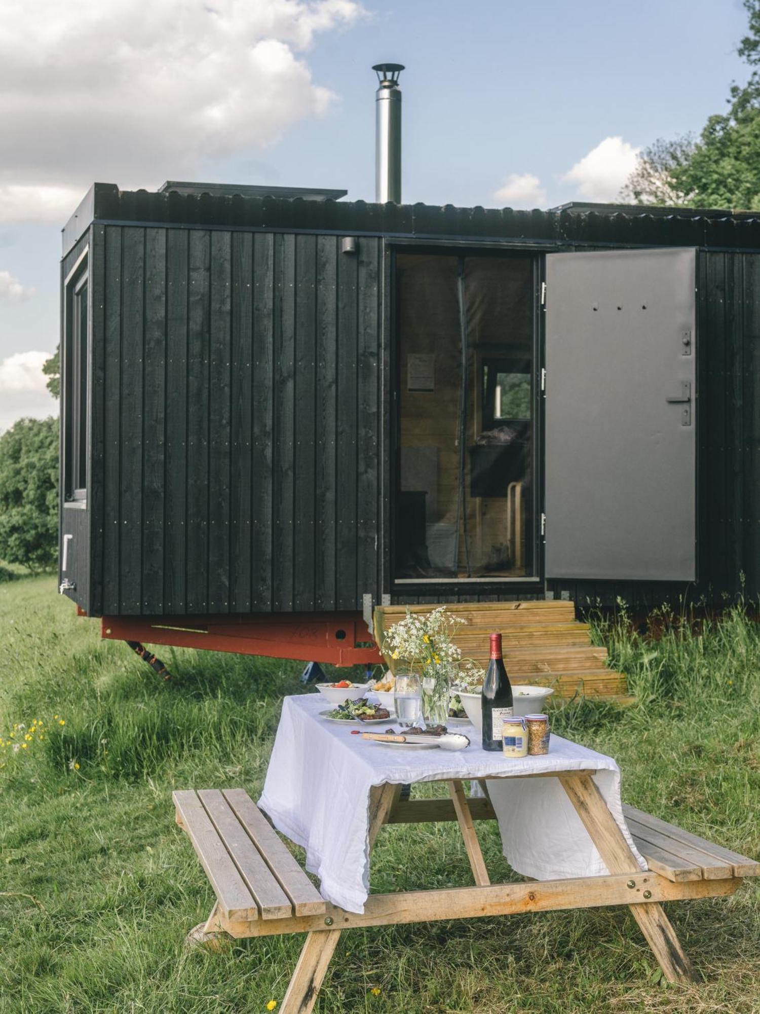 Offgrid Tiny W/ Spectacular View Of Cotswolds Holiday home *