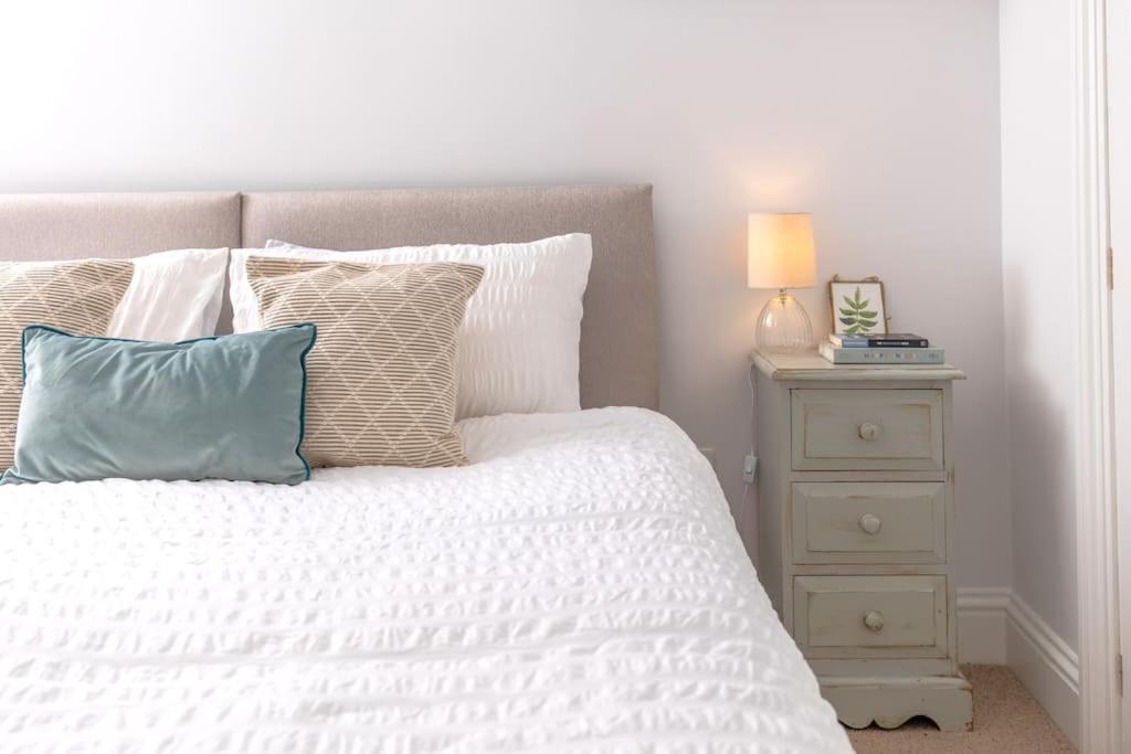 Pittville - By Luxury * Cheltenham