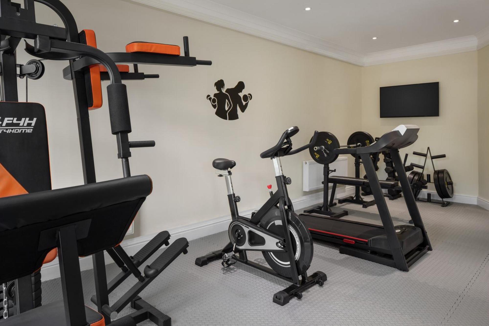 Ramada By Wyndham Cheltenham 3*