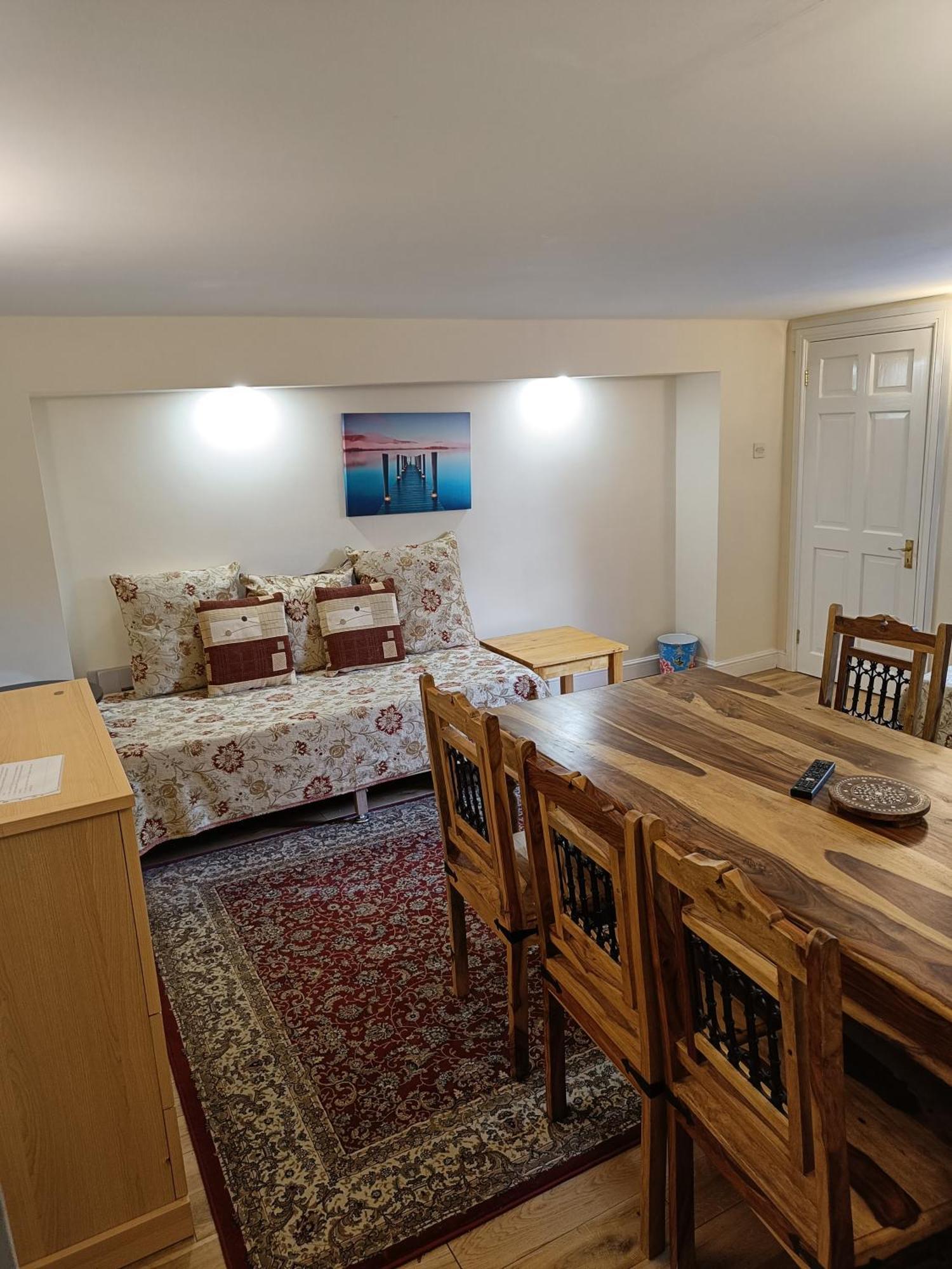 Mayville House Flat * Cheltenham