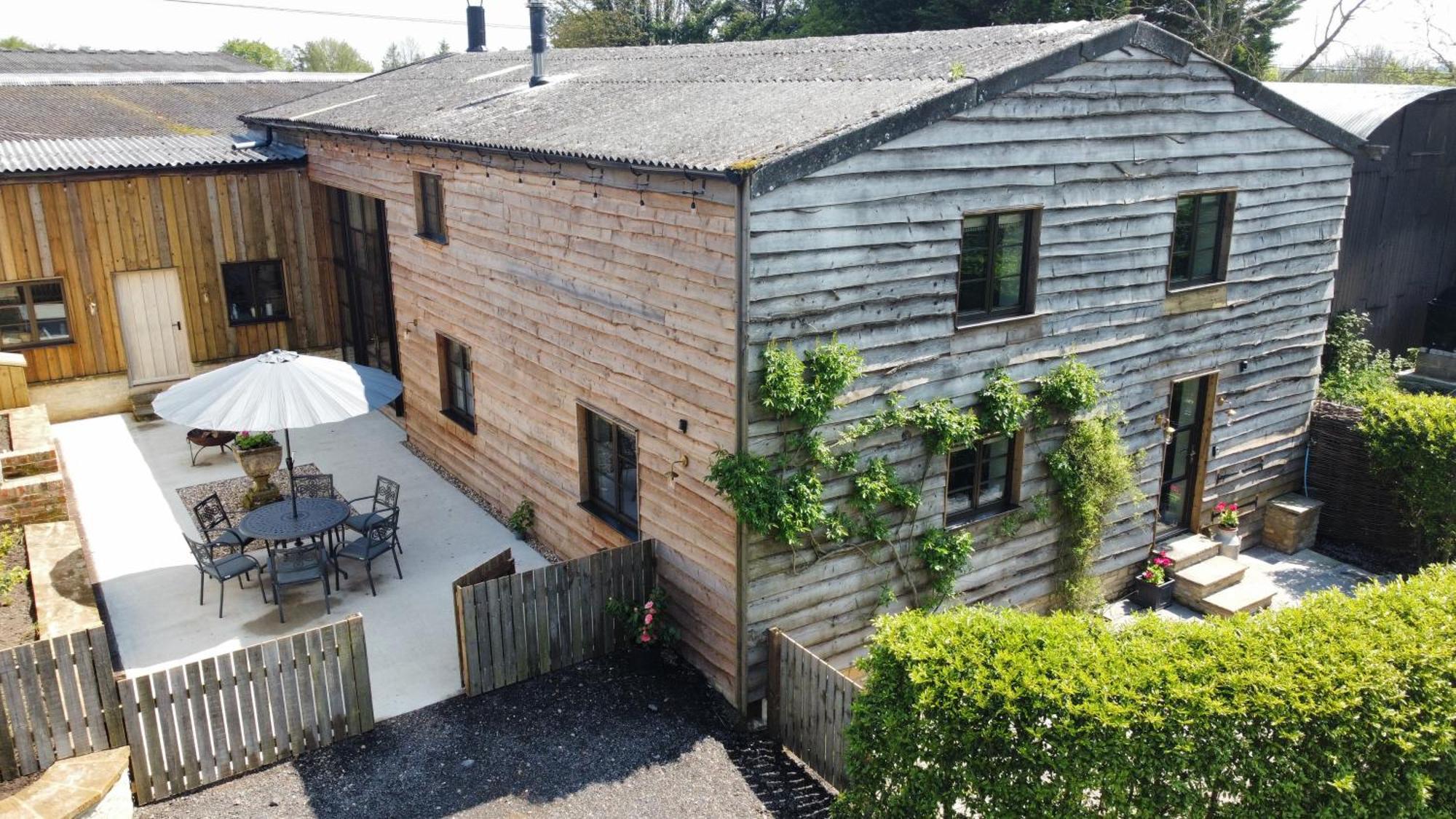 The Old Tractor Shed Holiday home Cheltenham