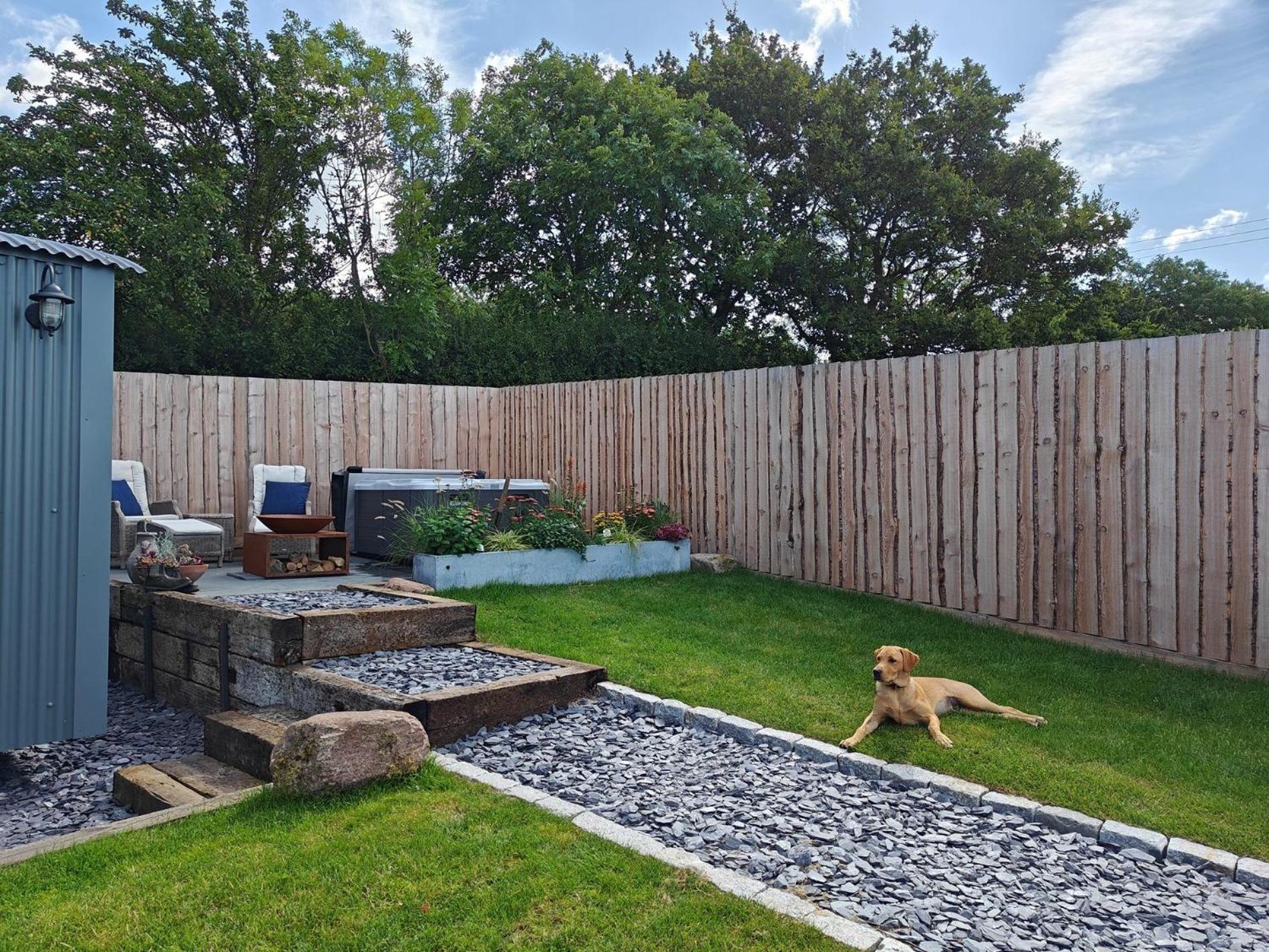 1 Bed In 95422 Holiday home Cheltenham