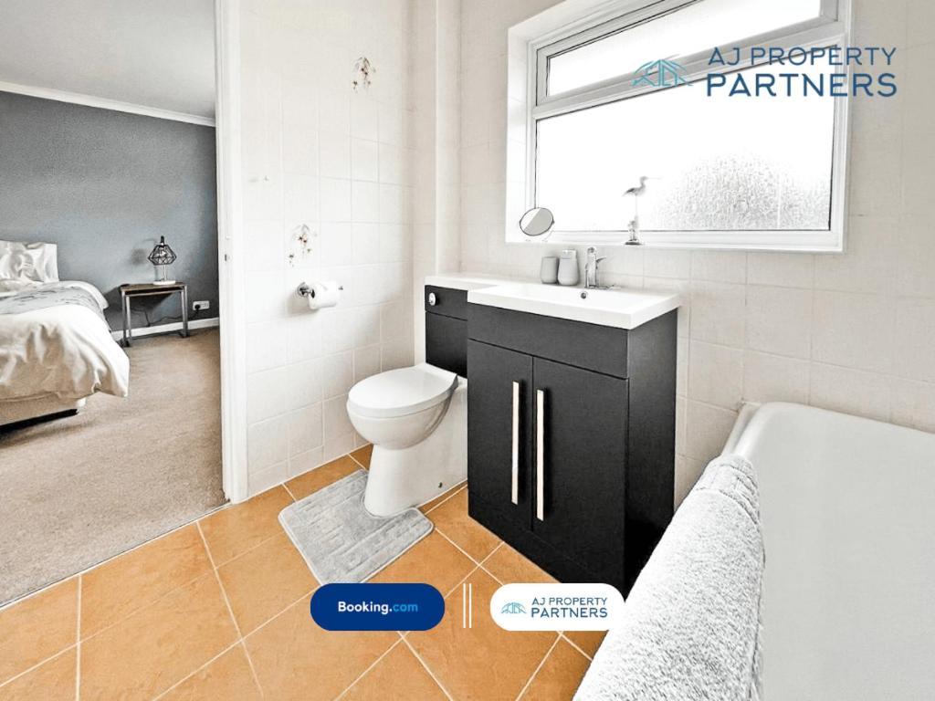 Premium L Hill View L Last-minute Offer L L Aj L Perfect For Short Or Long L 4beds 4bedrooms * Cheltenham