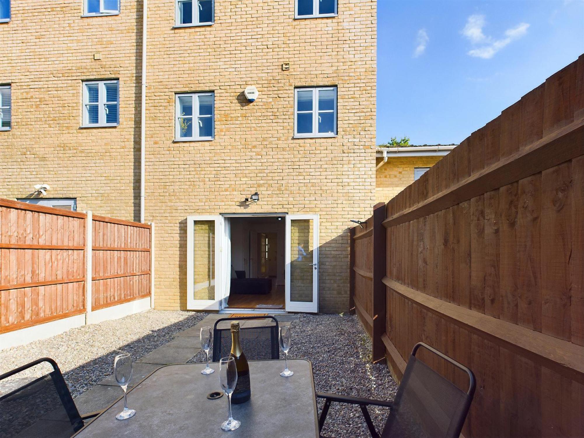 Holiday home Signature - - Large 4 Bed House With Parking - Racecourse Cheltenham