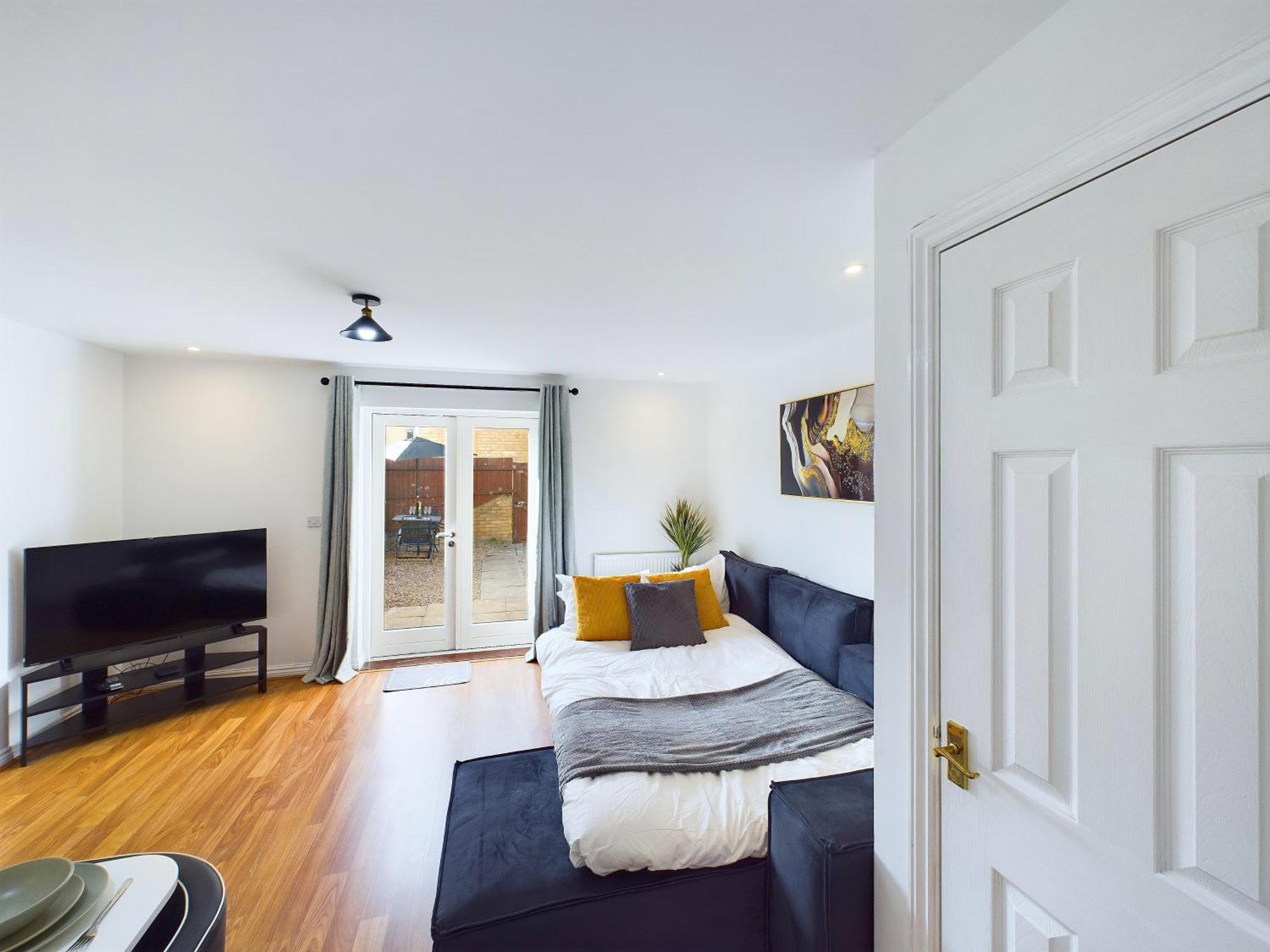 Holiday home Signature - - Large 4 Bed House With Parking - Racecourse