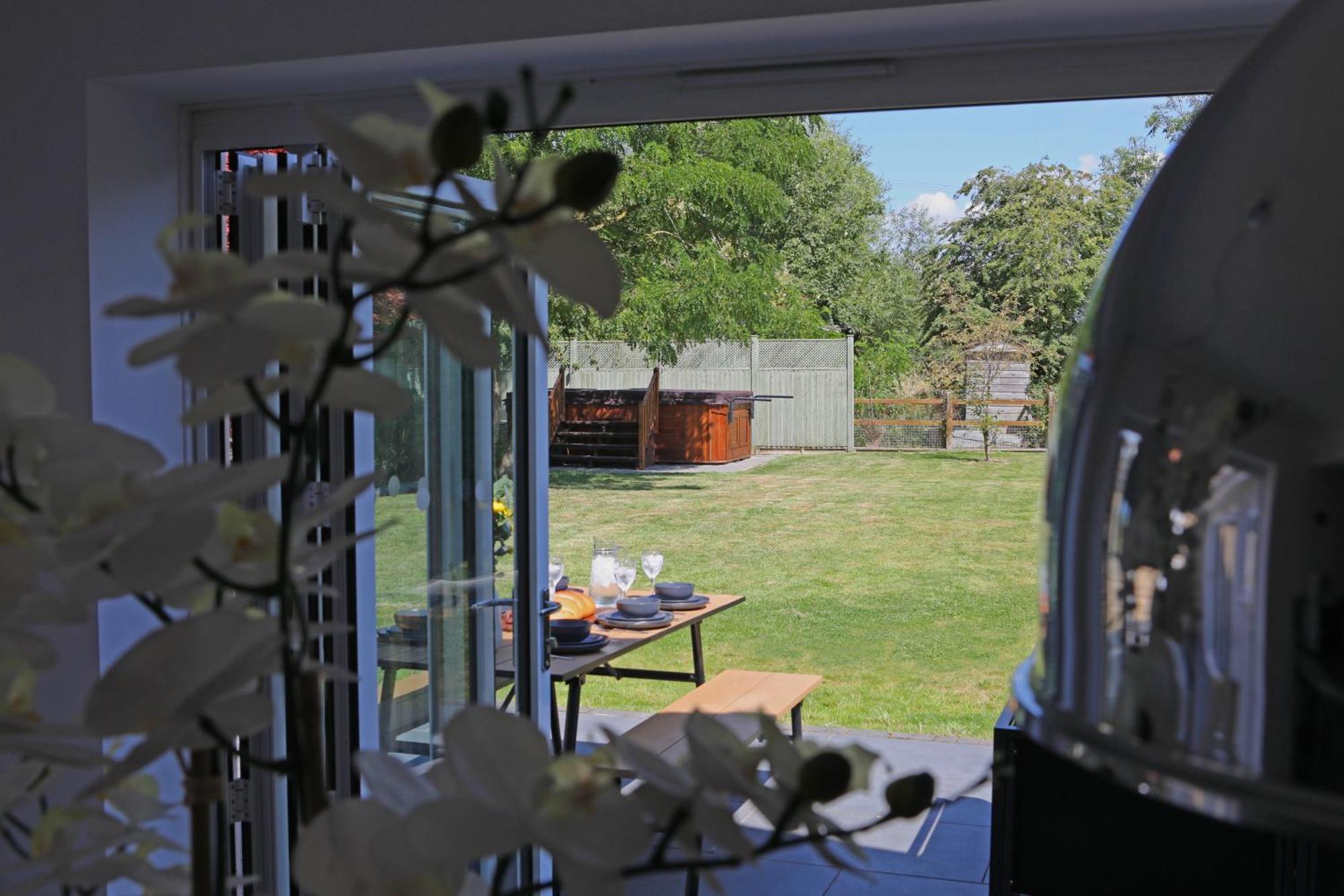 Magnificent 3-bedroom With Swim * Cheltenham