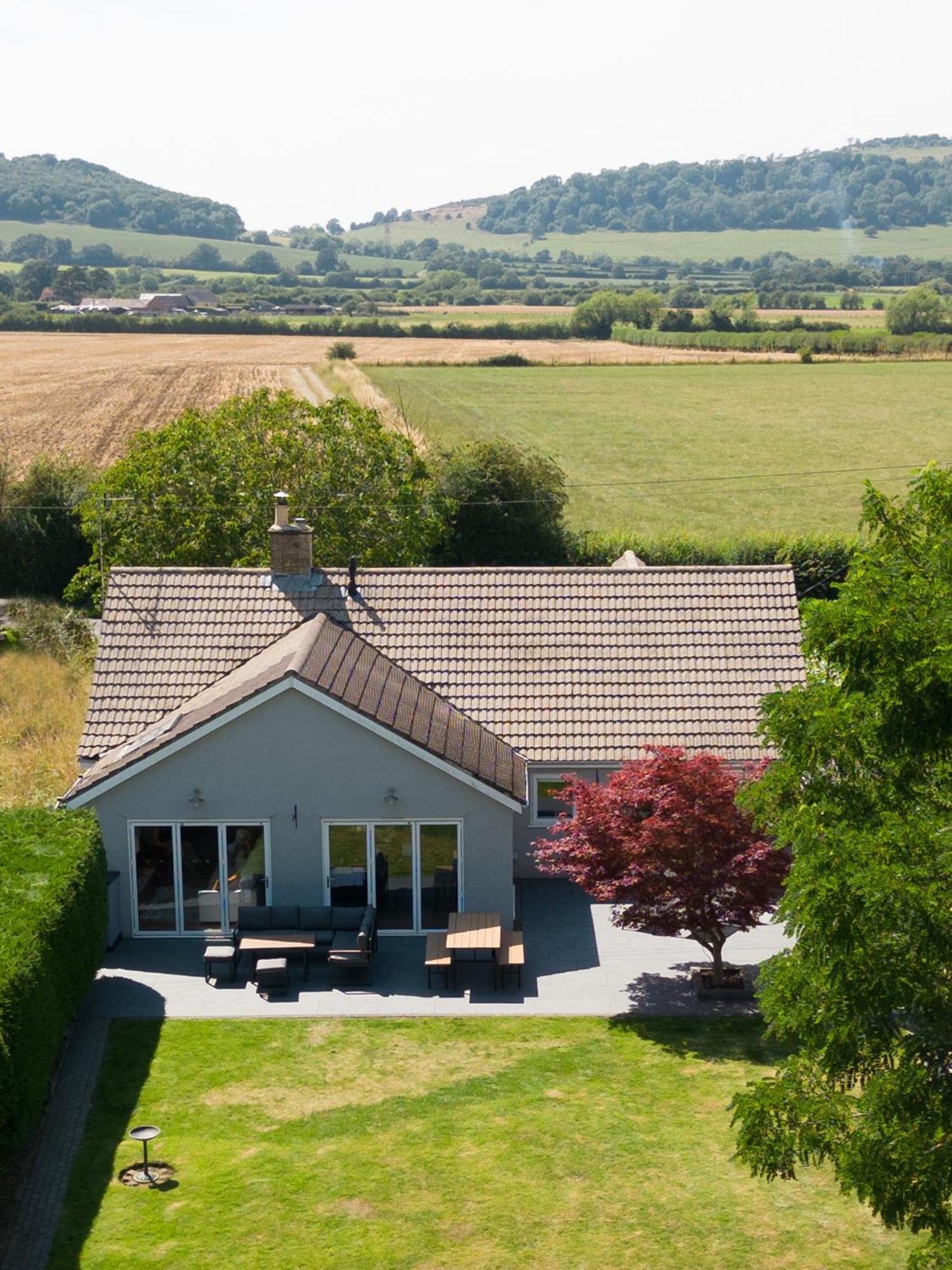 Magnificent 3-bedroom With Swim Holiday home