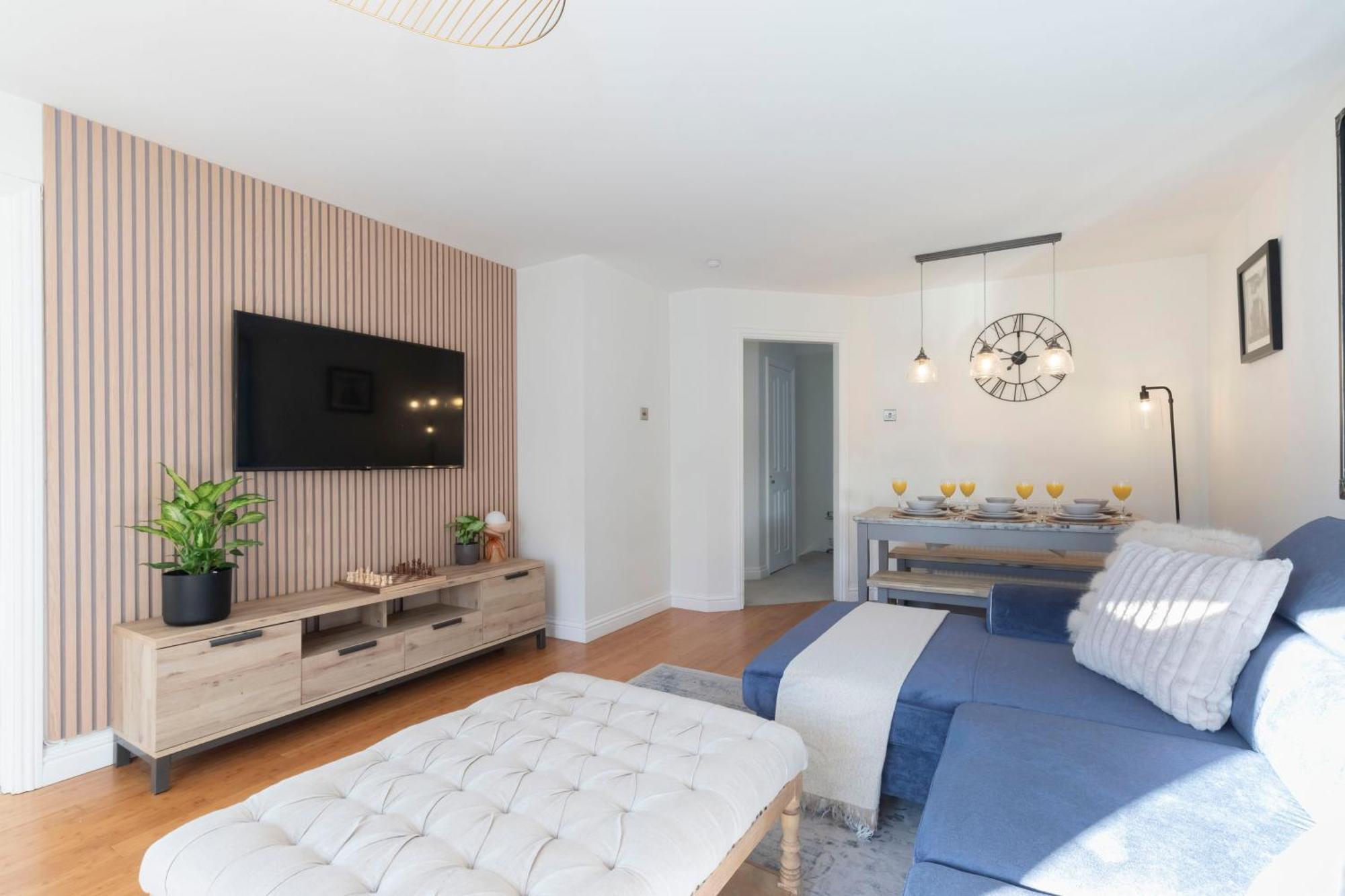 Cosy 2-bed In Tivoli