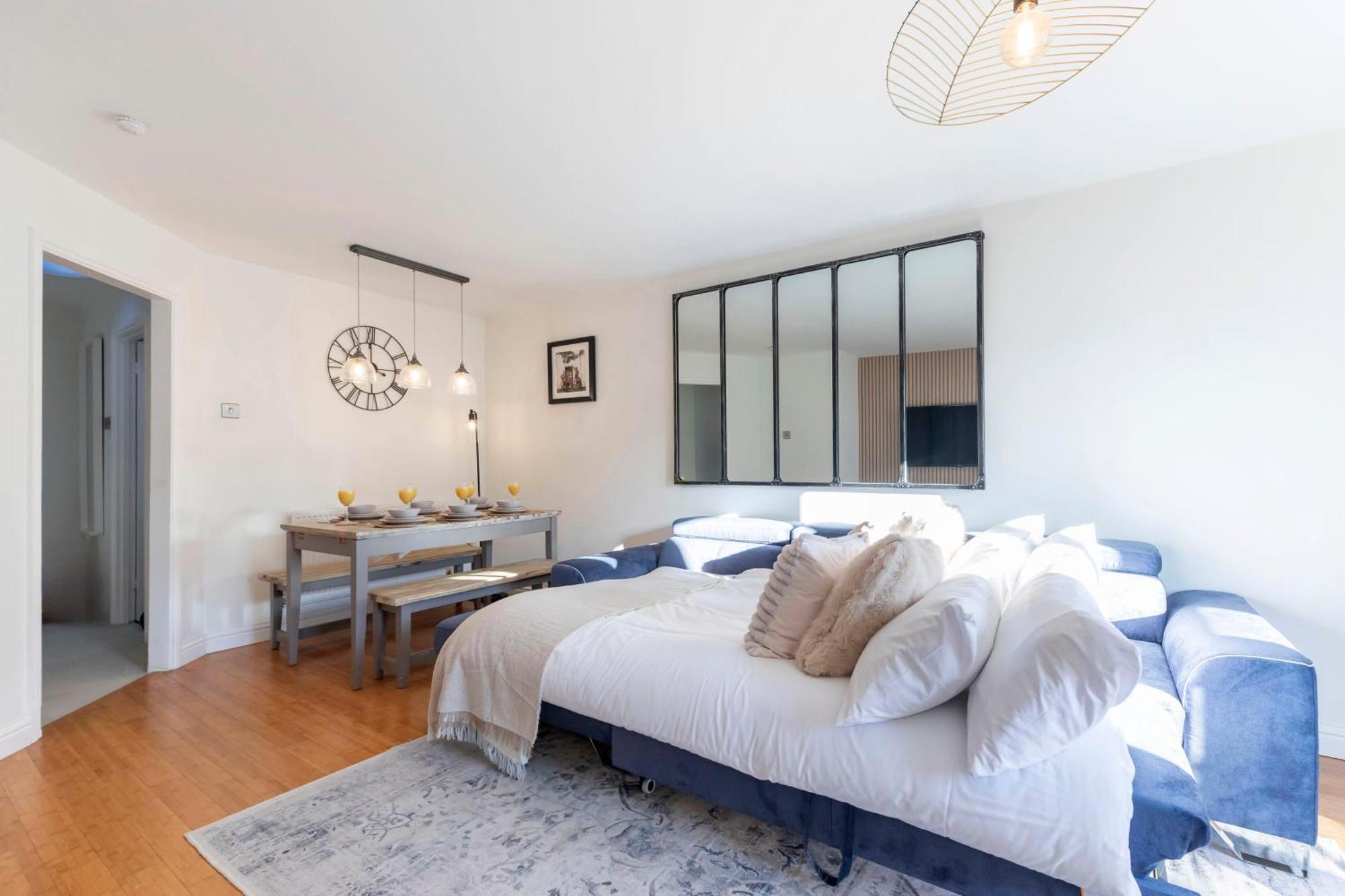 Cosy 2-bed In Tivoli Apartment