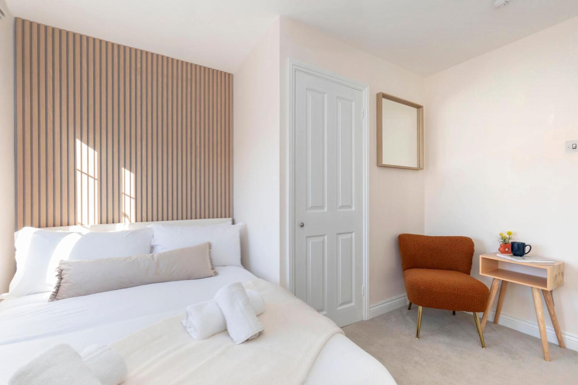 Cosy 2-bed In Tivoli Apartment