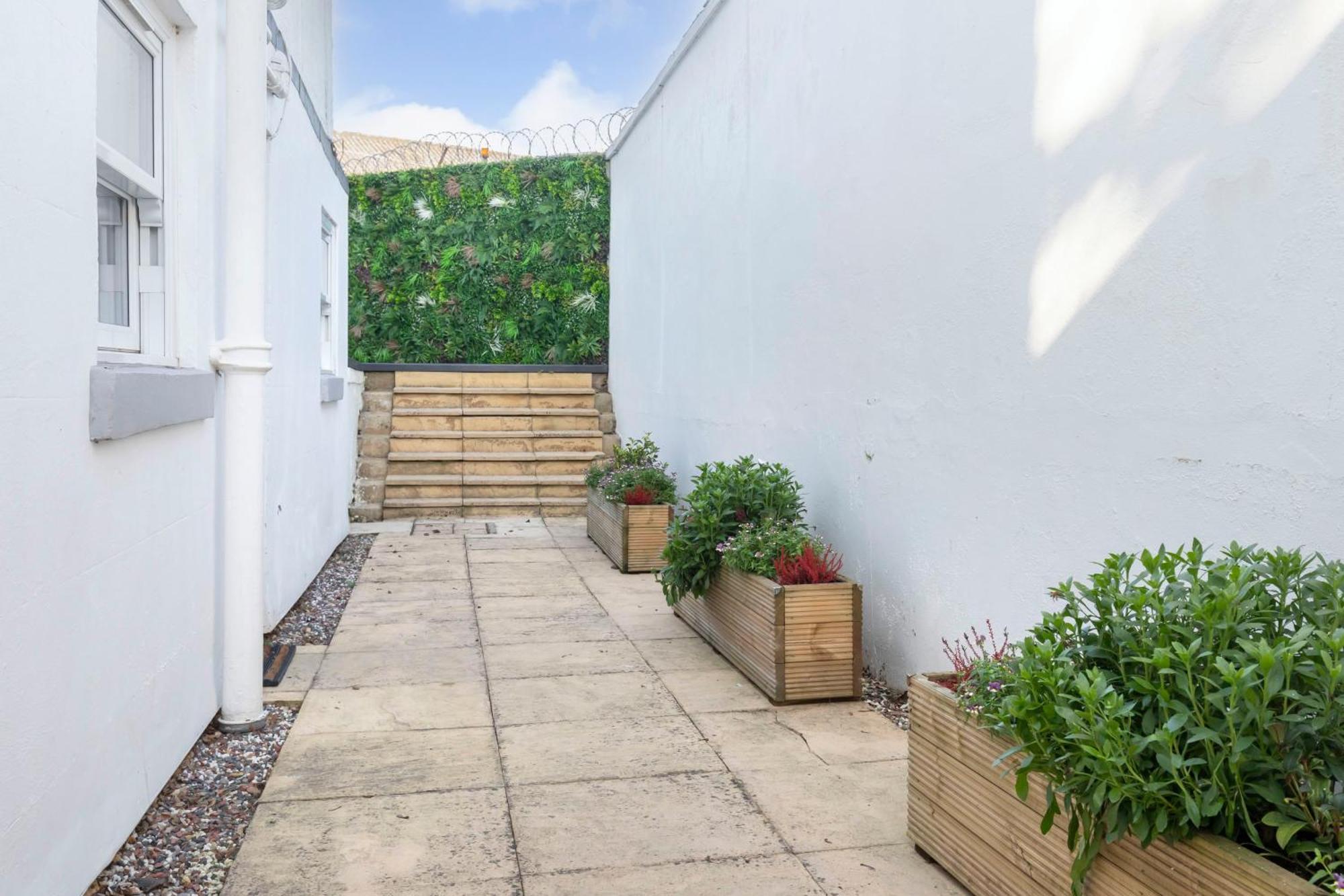Prestbury Road Apartment