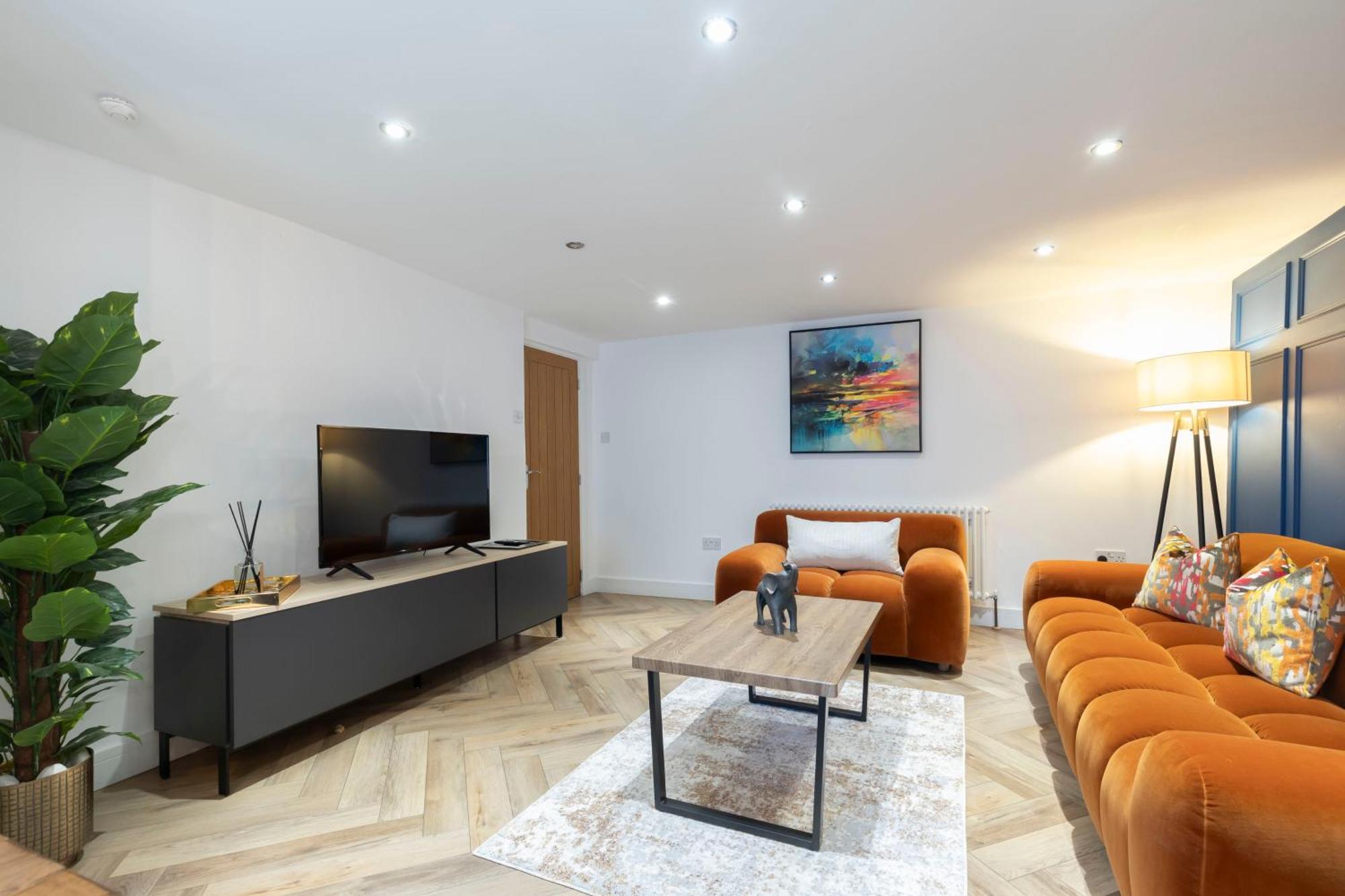 Prestbury Road Apartment *