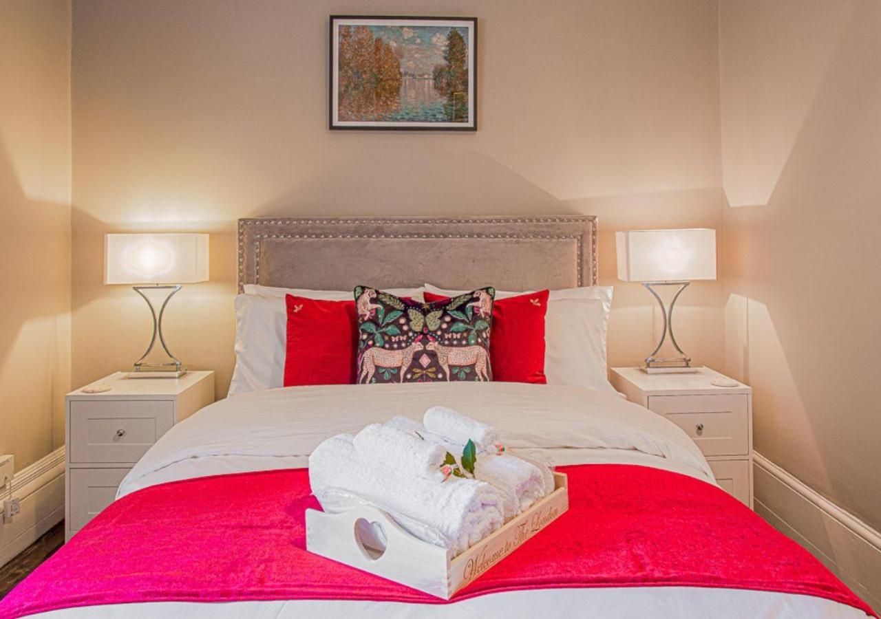 Stylish Grade Ii Listed Apartment: The London Cheltenham