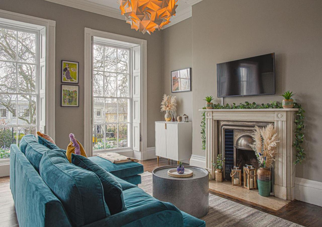 Stylish Grade Ii Listed Apartment: The London